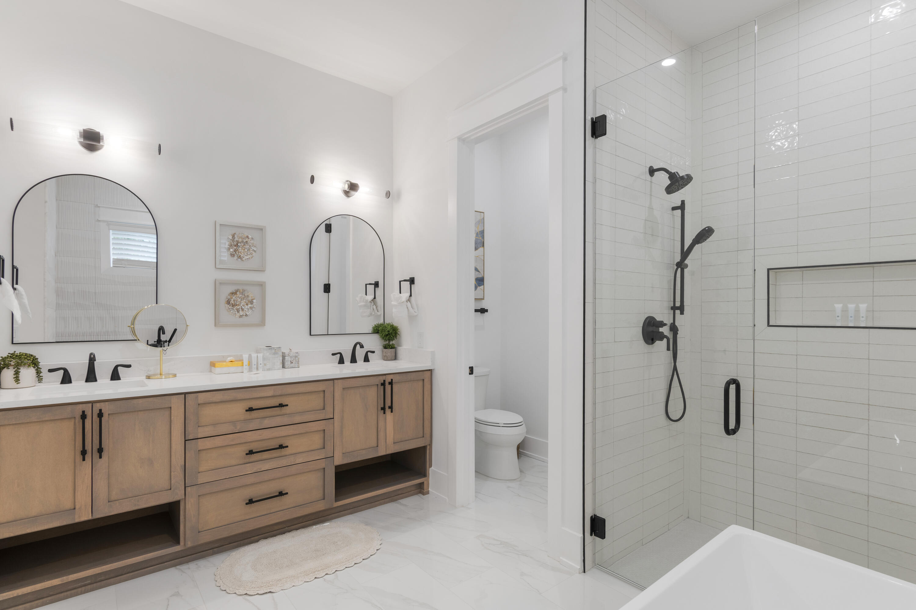 LULLWATER BEACH - Residential