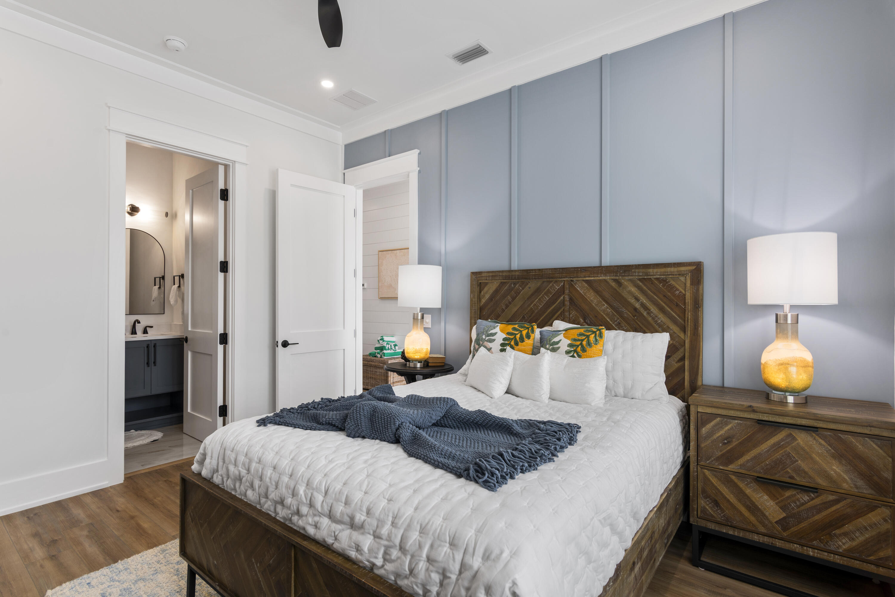 LULLWATER BEACH - Residential