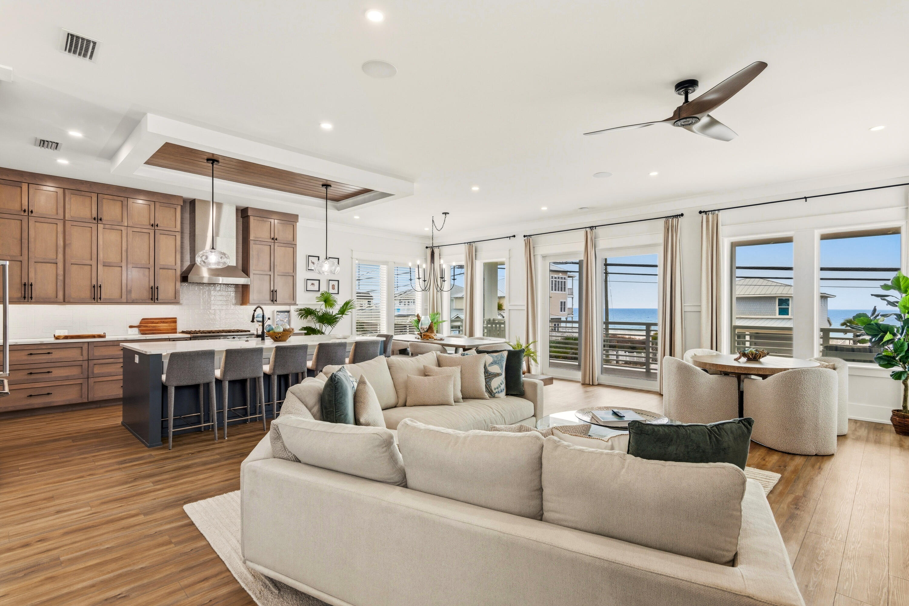 LULLWATER BEACH - Residential