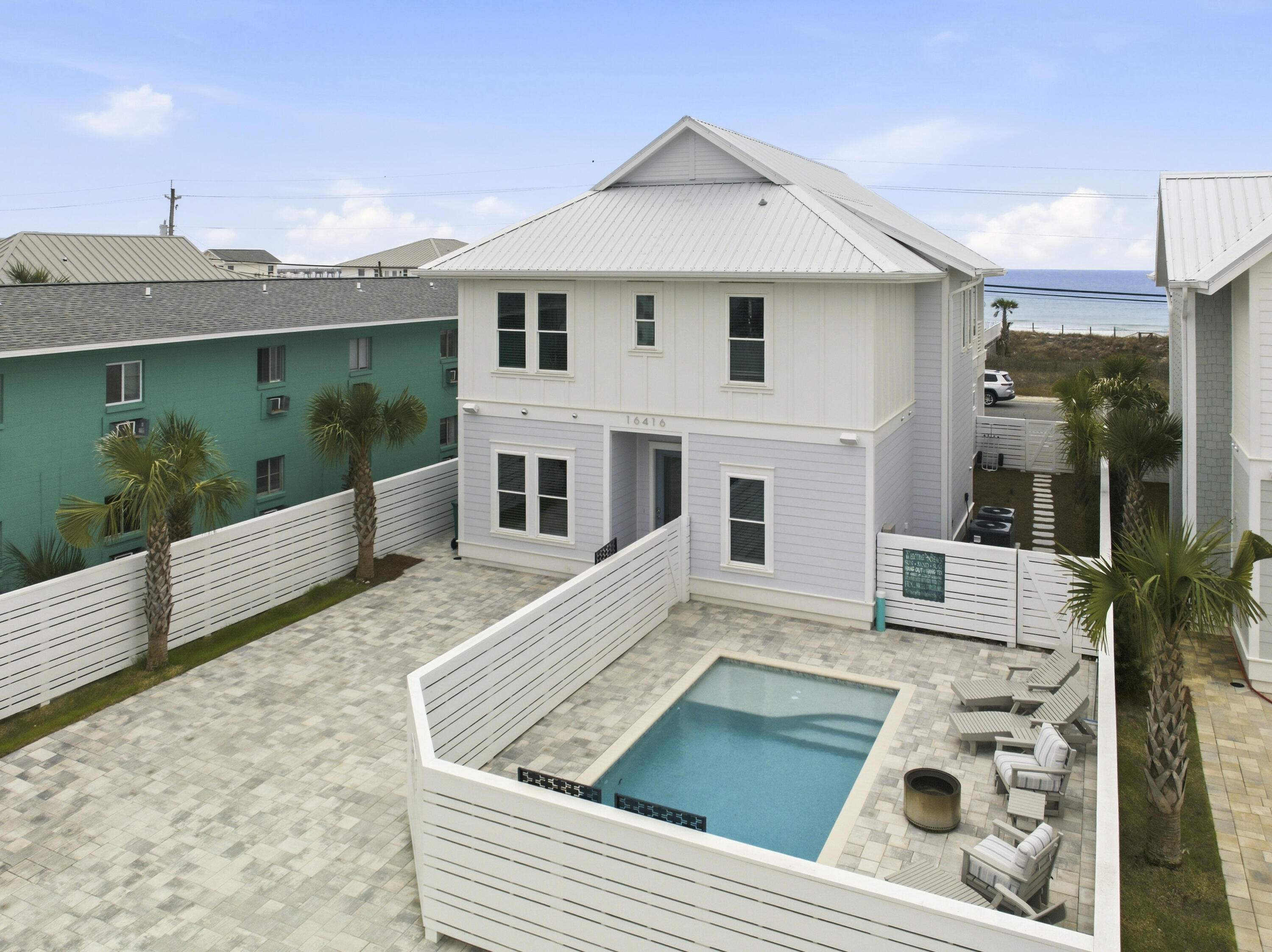 LULLWATER BEACH - Residential