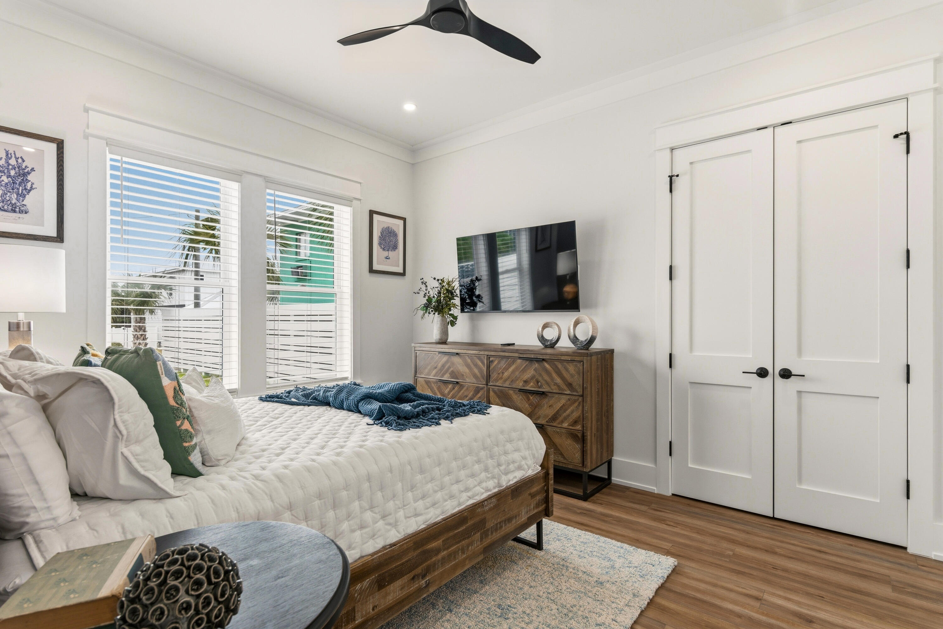 LULLWATER BEACH - Residential