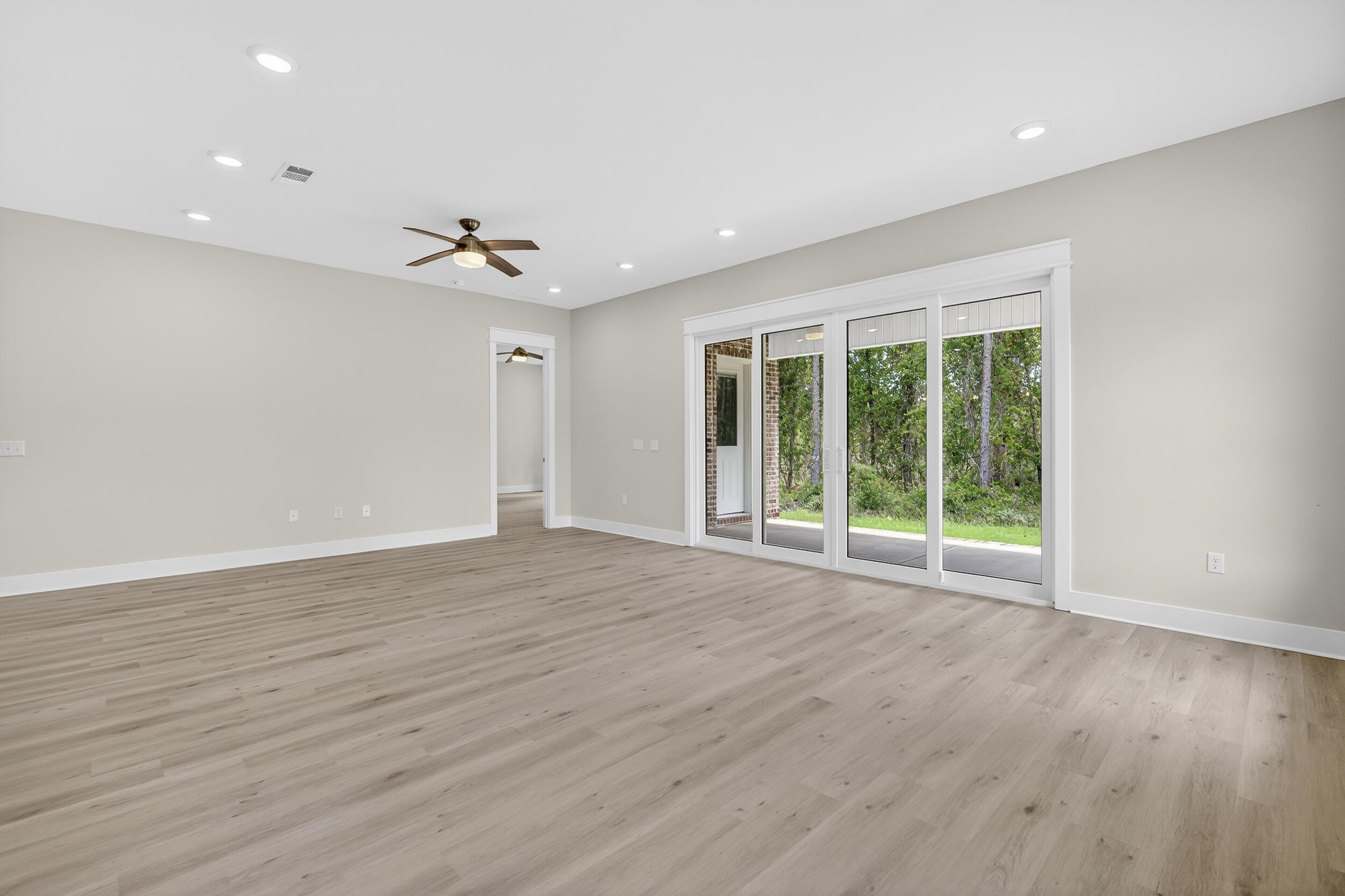 JARS COVE - Residential