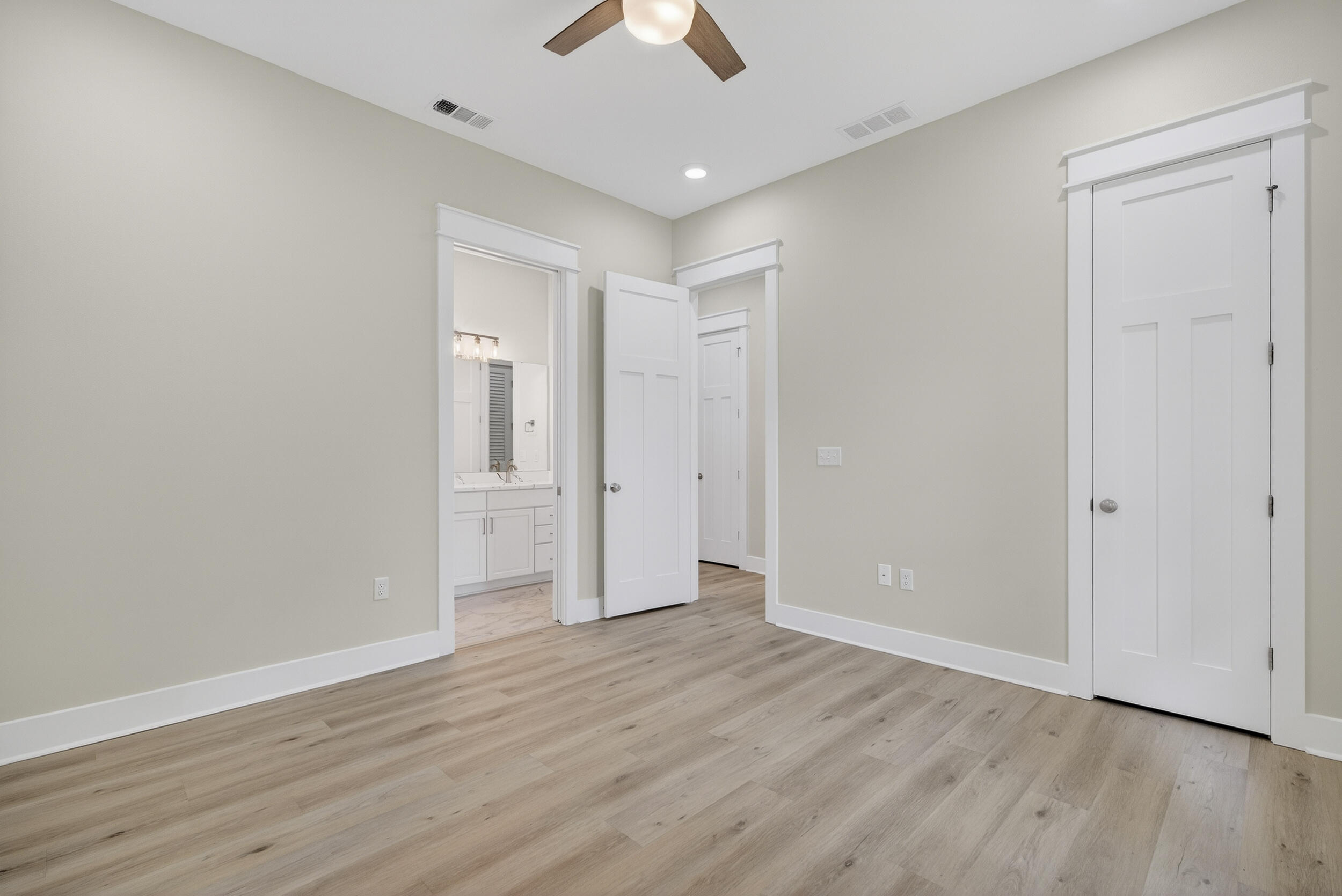 JARS COVE - Residential