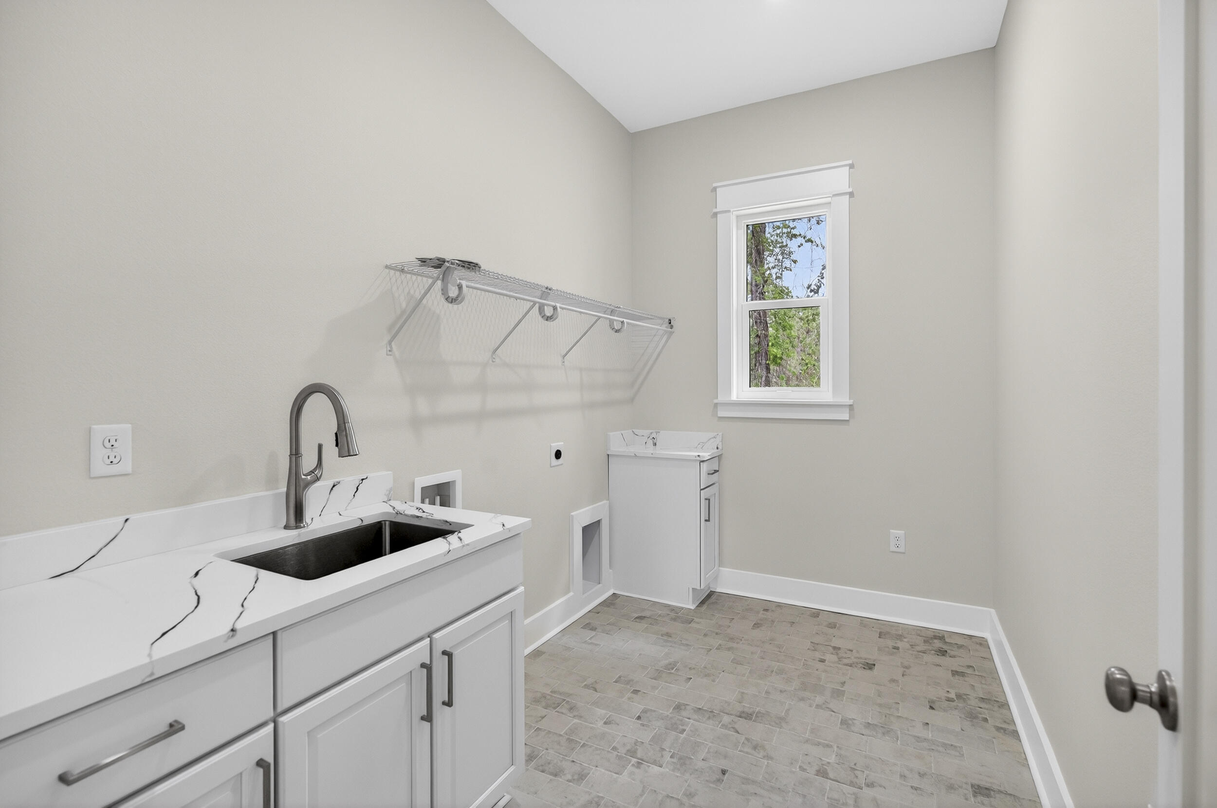 JARS COVE - Residential