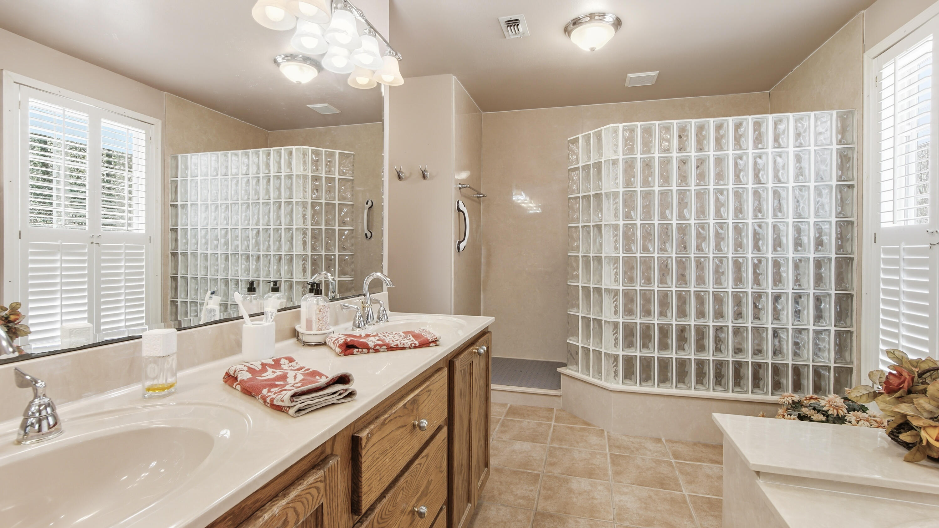 SPRING LAKE ESTATES - Residential