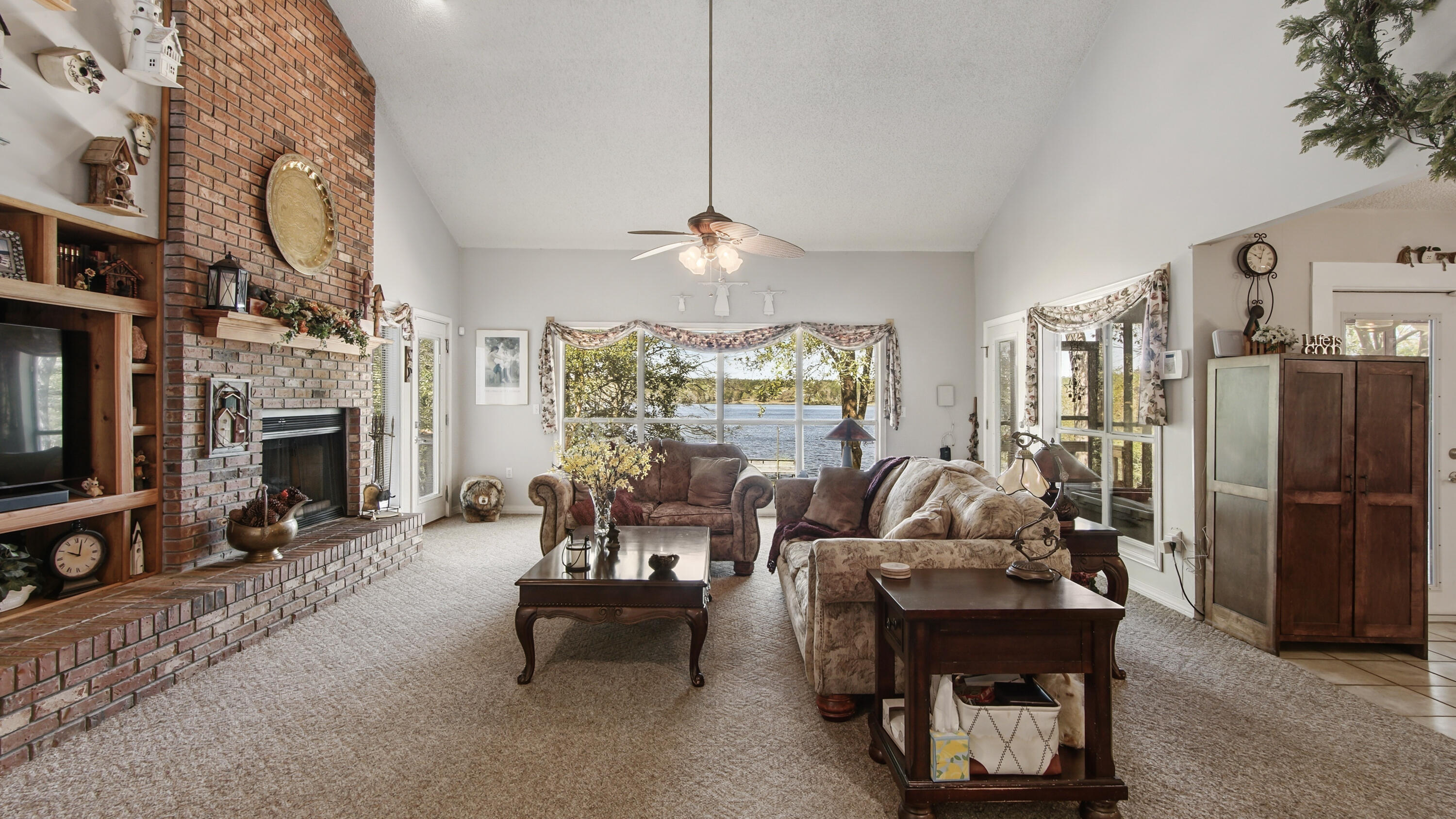 SPRING LAKE ESTATES - Residential