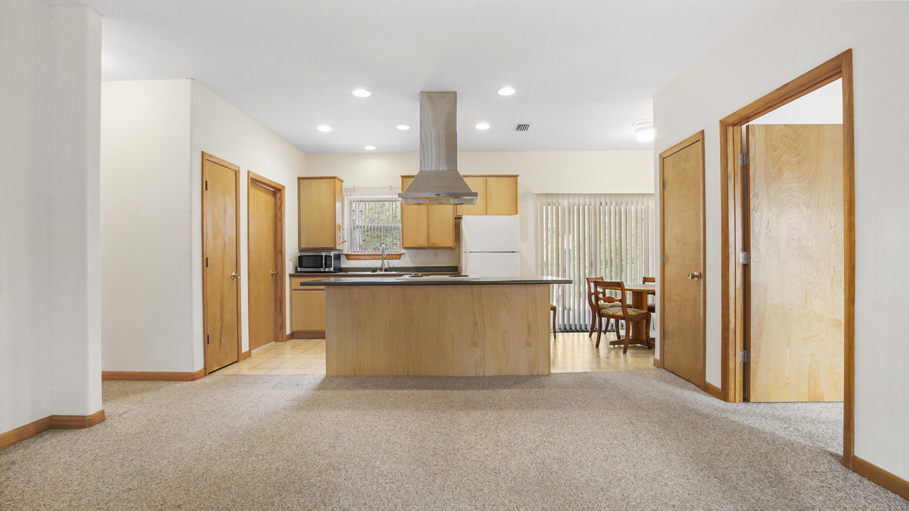 TOWN OF SANTA ROSA - Residential