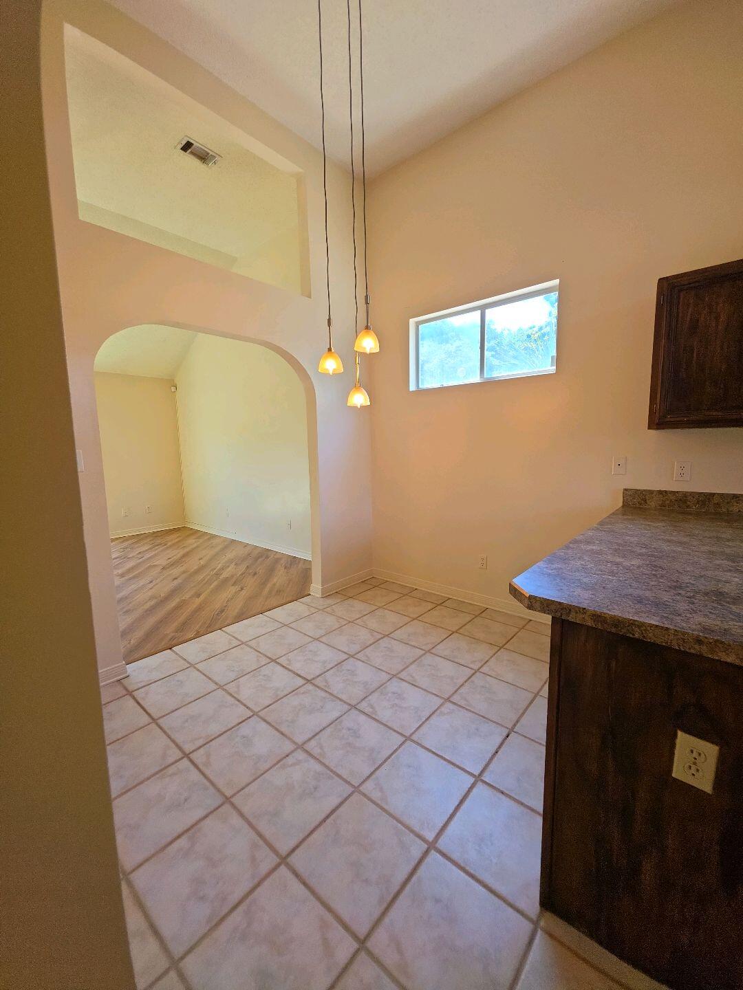 BRISTOL PARK - Residential Lease