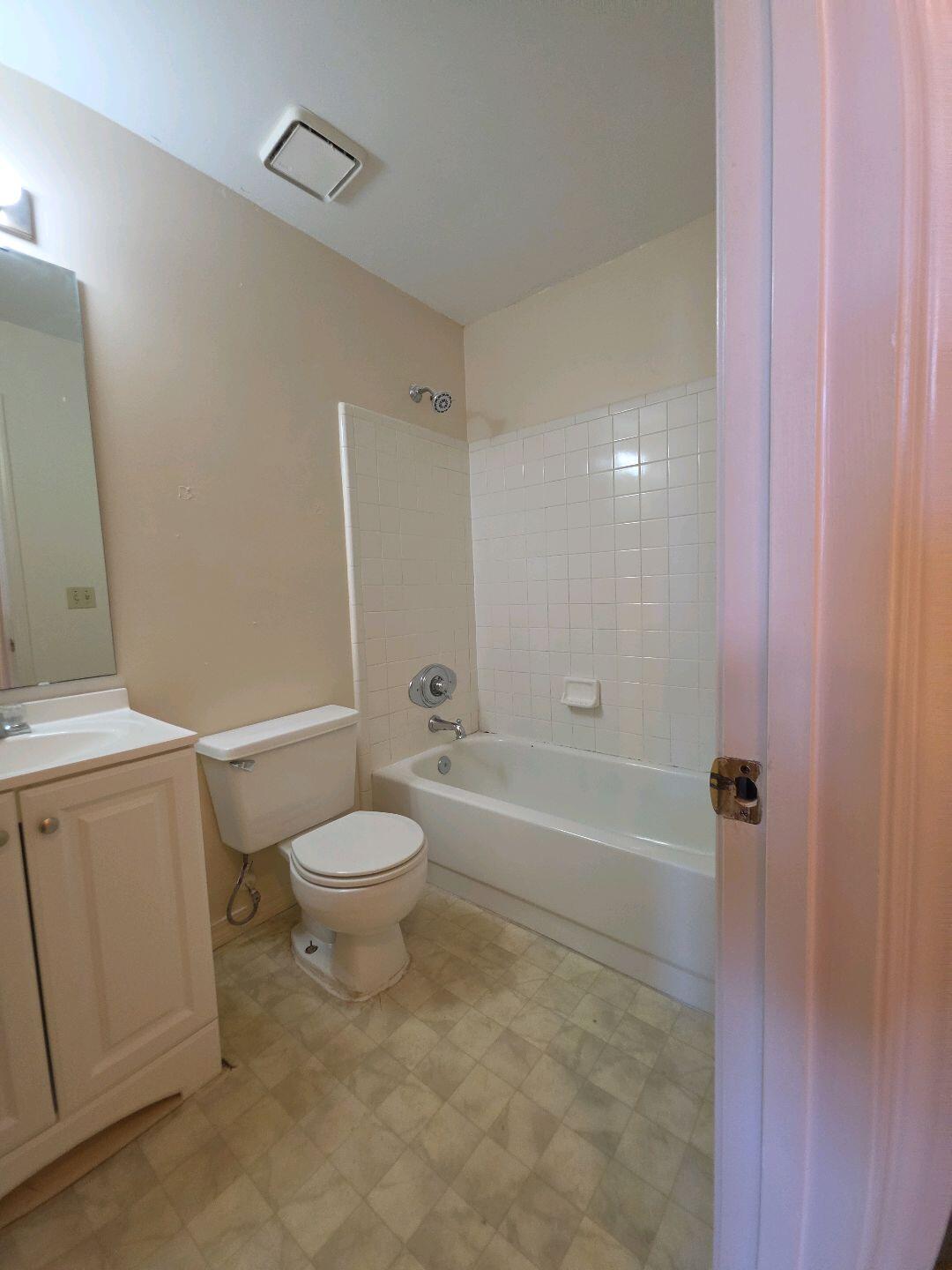 BRISTOL PARK - Residential Lease