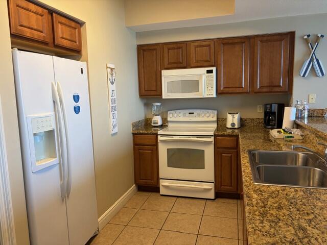 ARIEL DUNES II - Residential Lease
