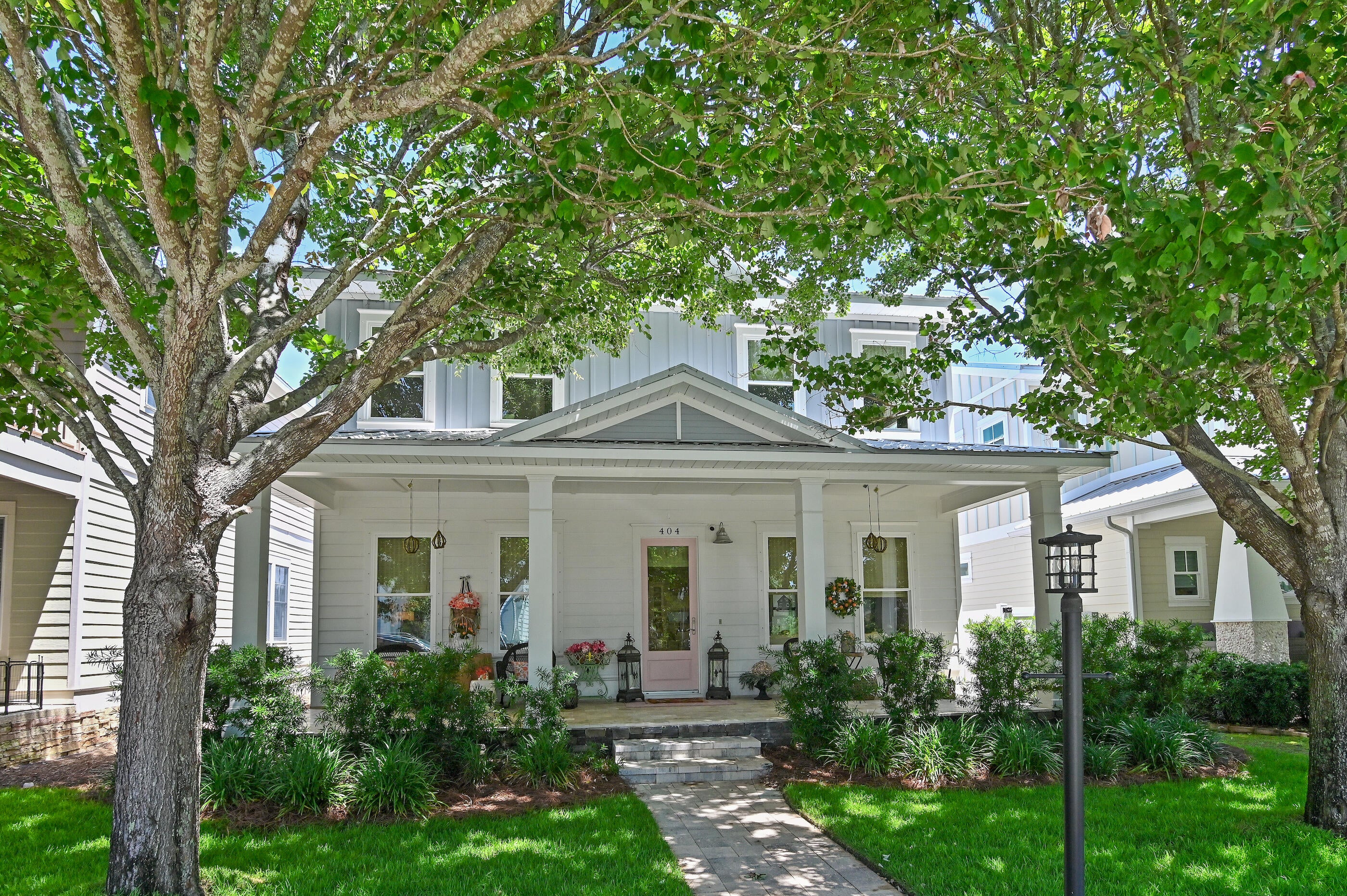 404 Geneva Avenue