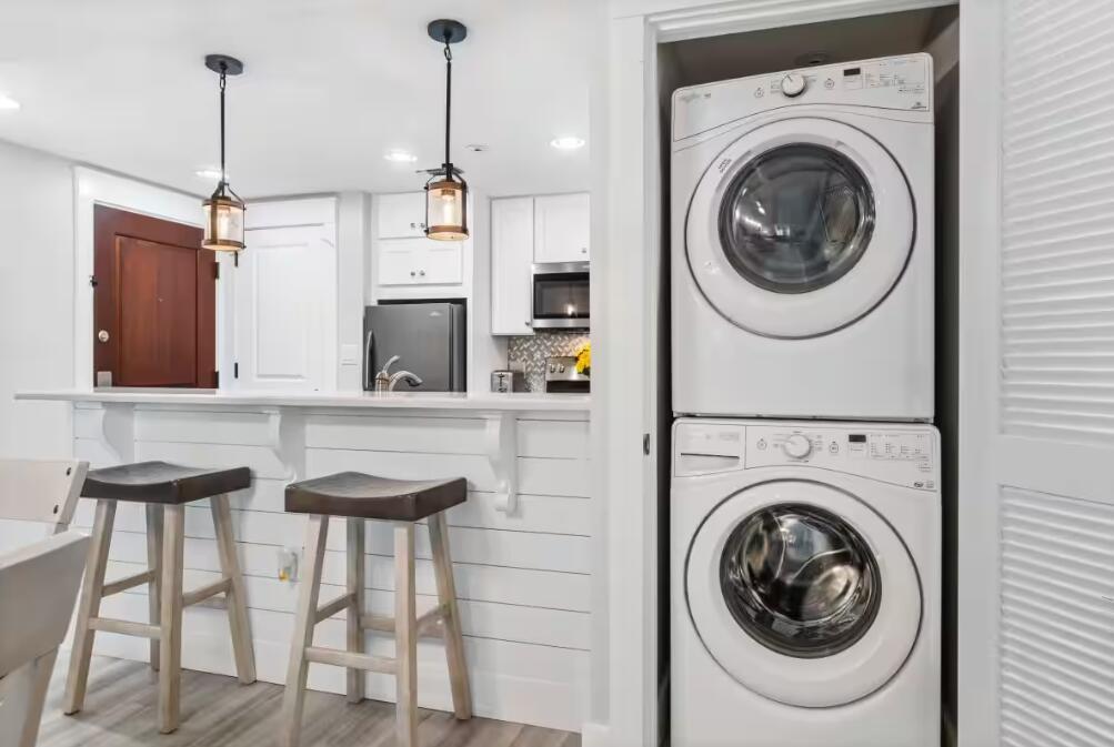 PILOT HOUSE - Residential