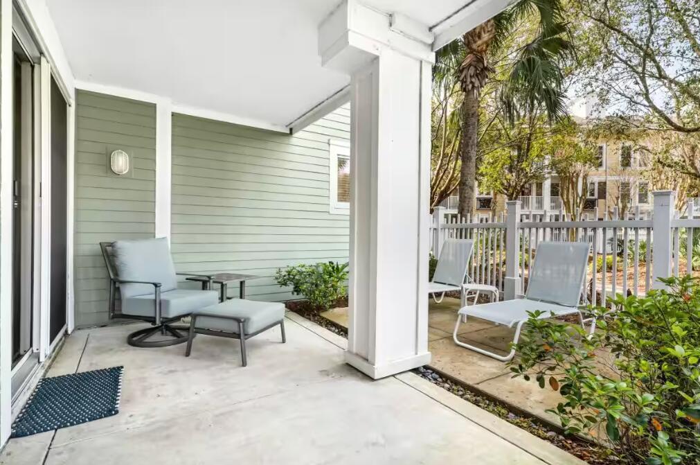 PILOT HOUSE - Residential