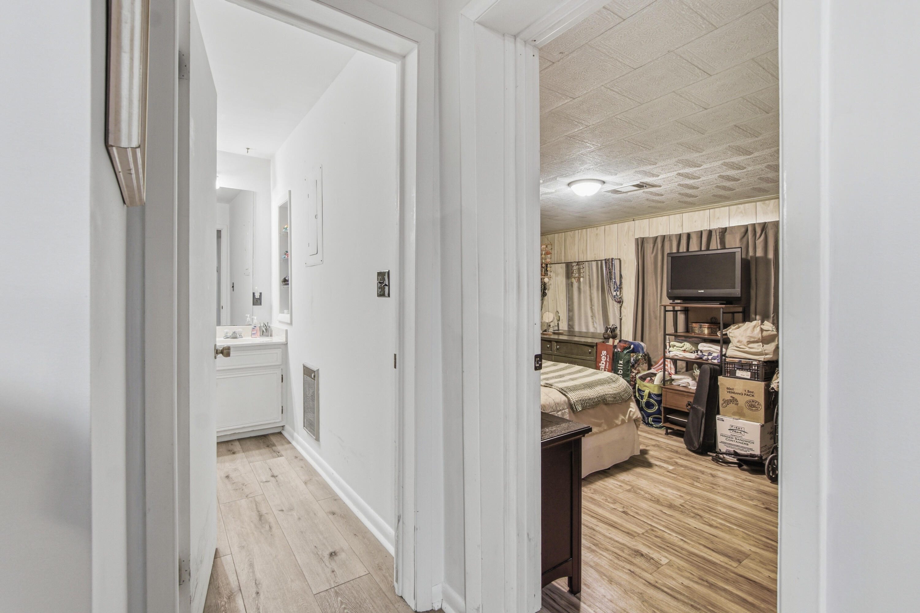 T S MITCHNERS ADD - Residential