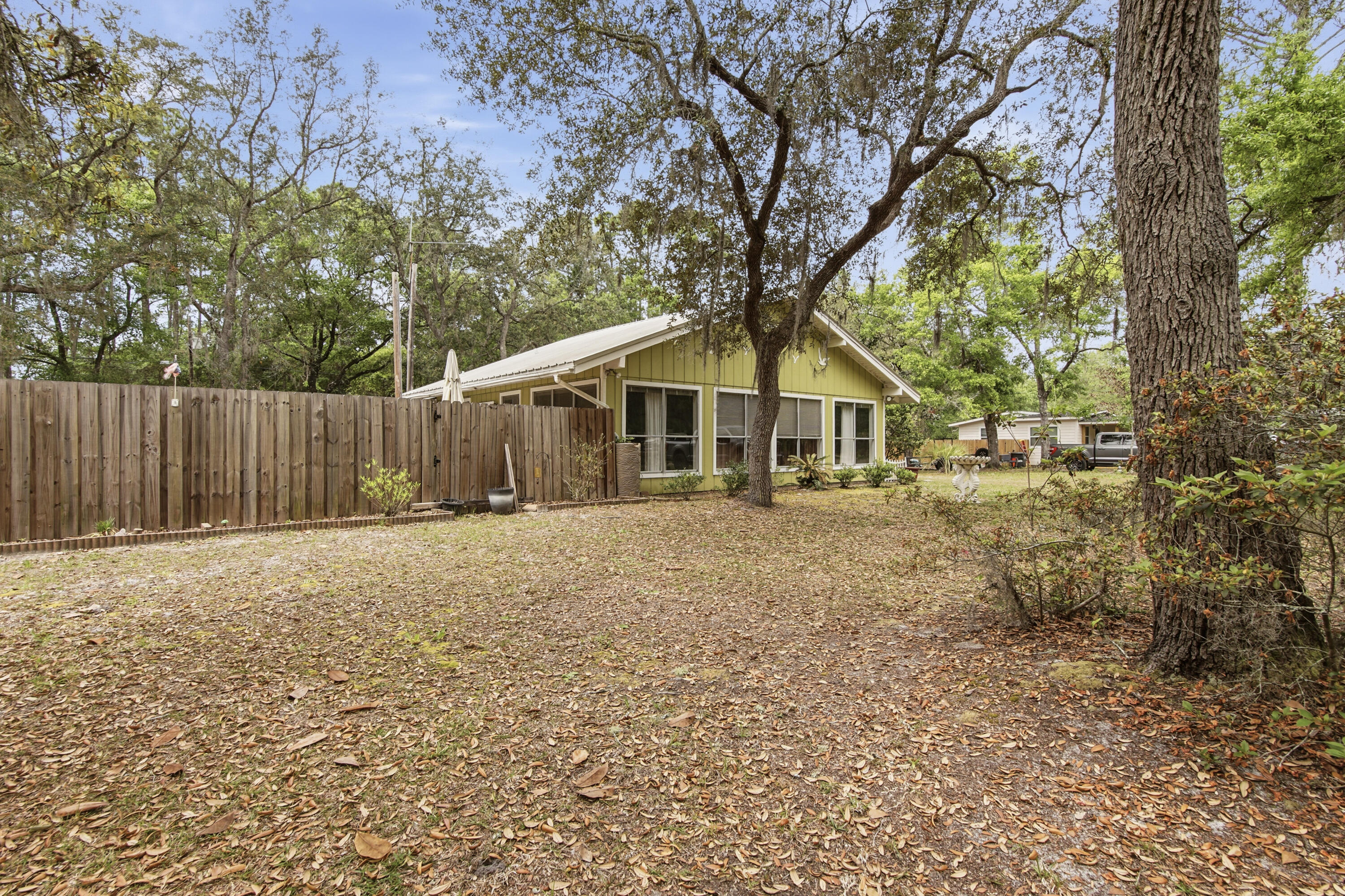 T S MITCHNERS ADD - Residential