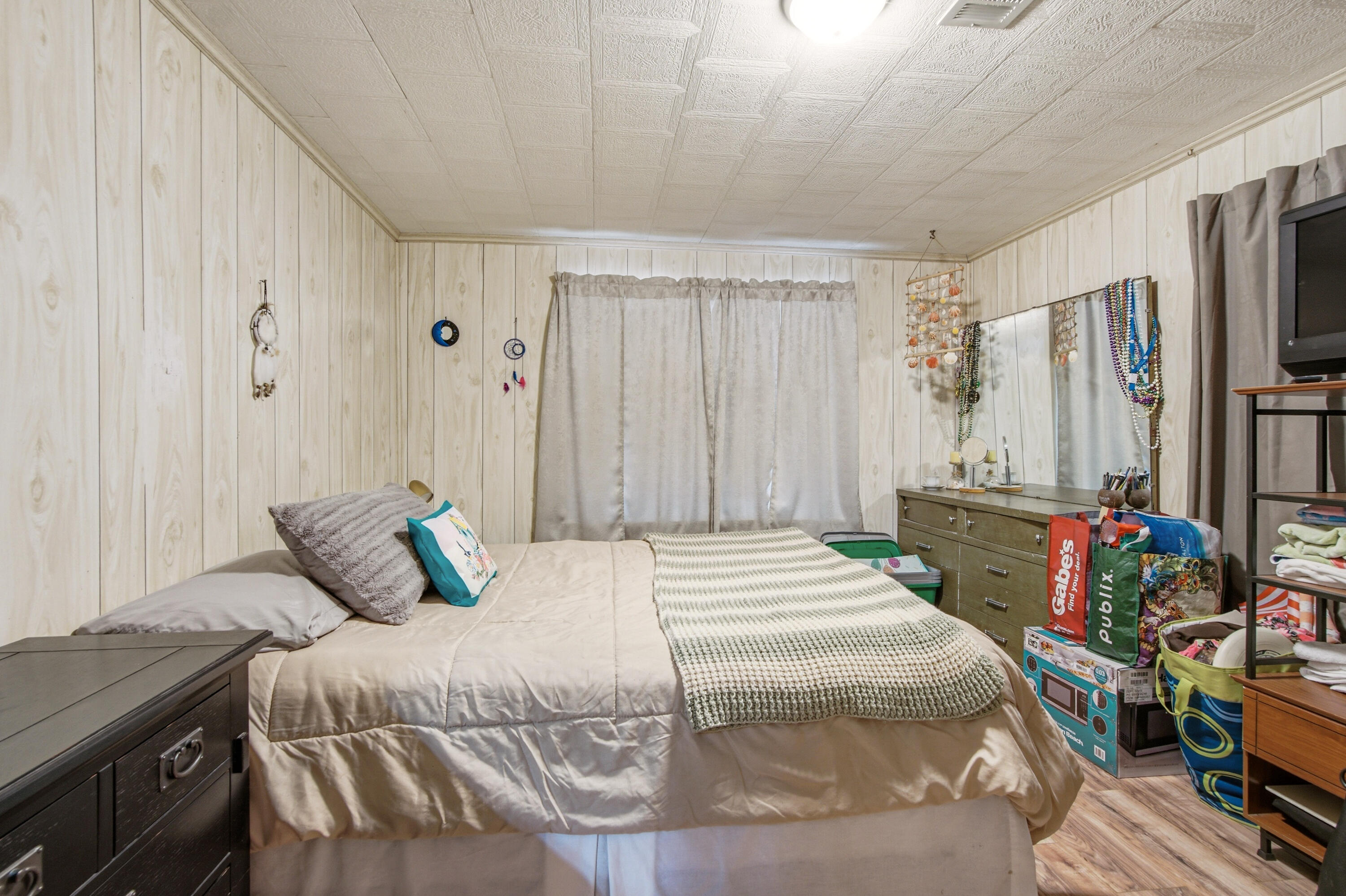 T S MITCHNERS ADD - Residential