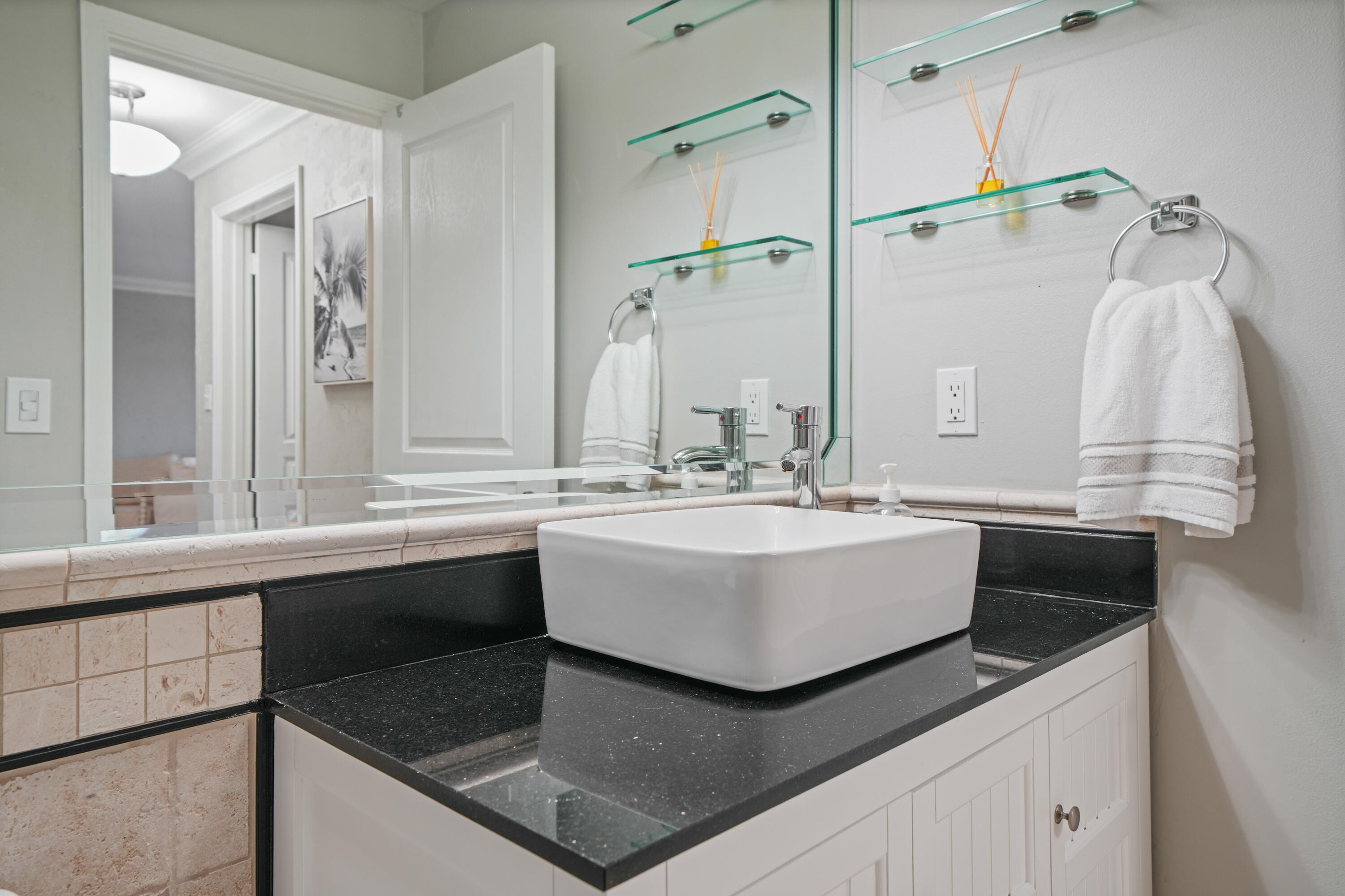 SUN KING TOWERS - Residential