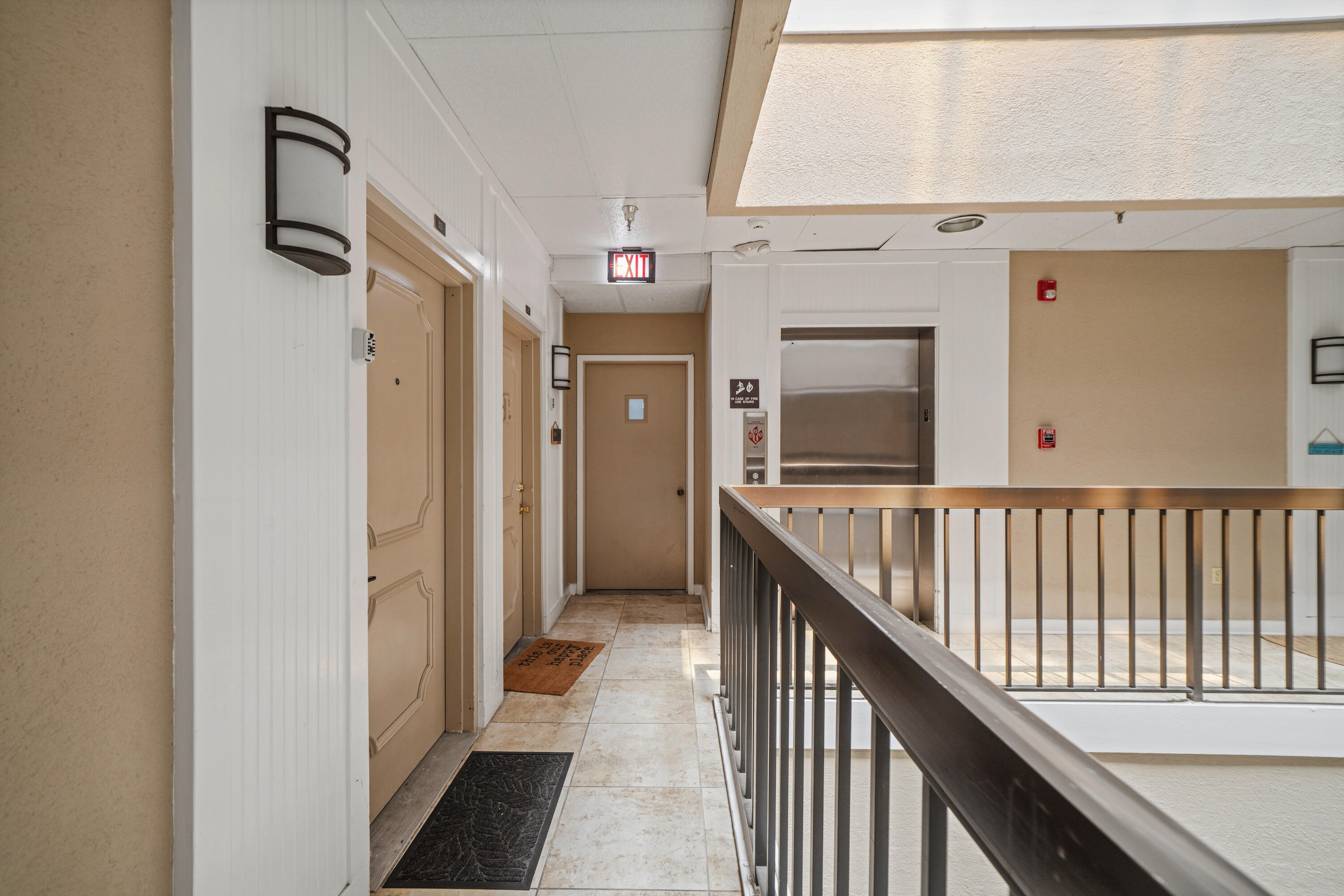 SUN KING TOWERS - Residential