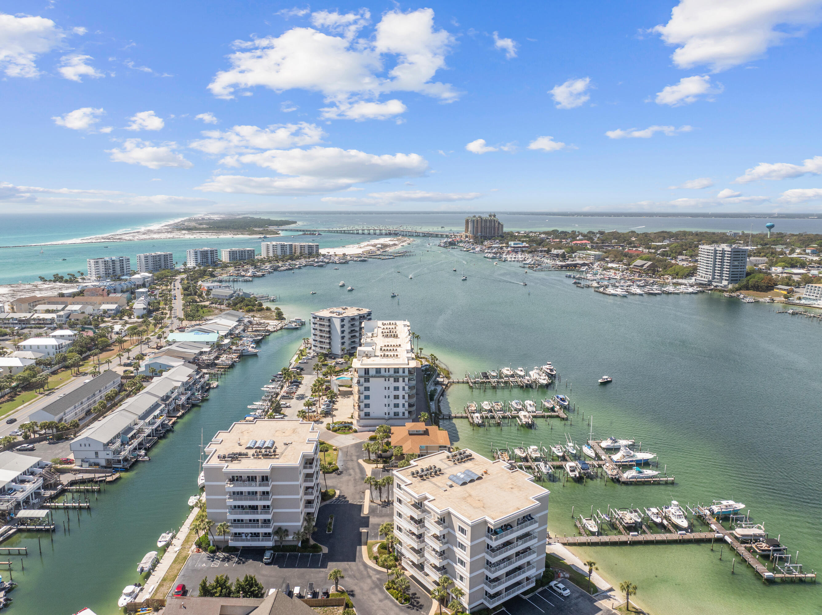 SUN KING TOWERS - Residential