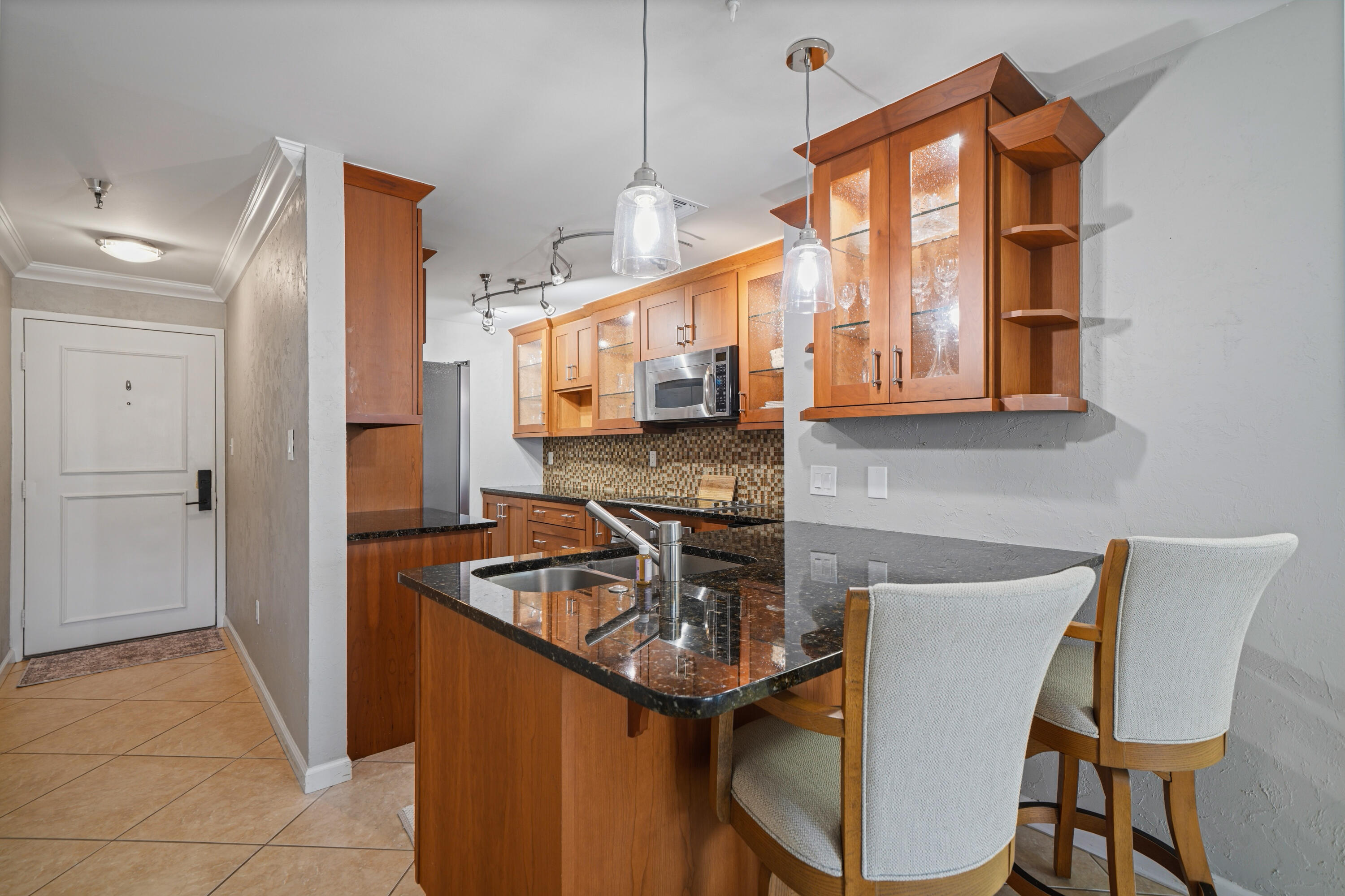 SUN KING TOWERS - Residential