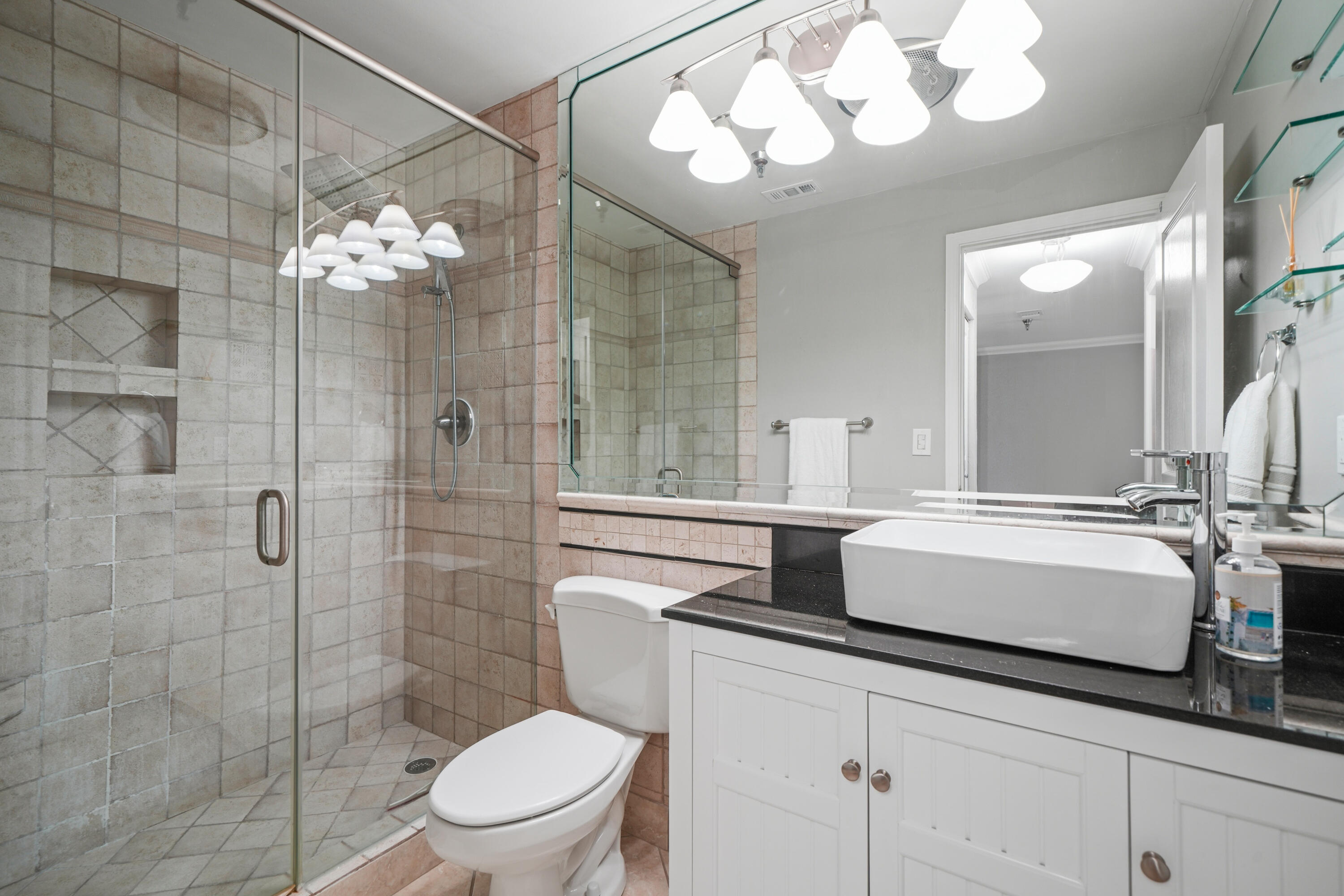 SUN KING TOWERS - Residential