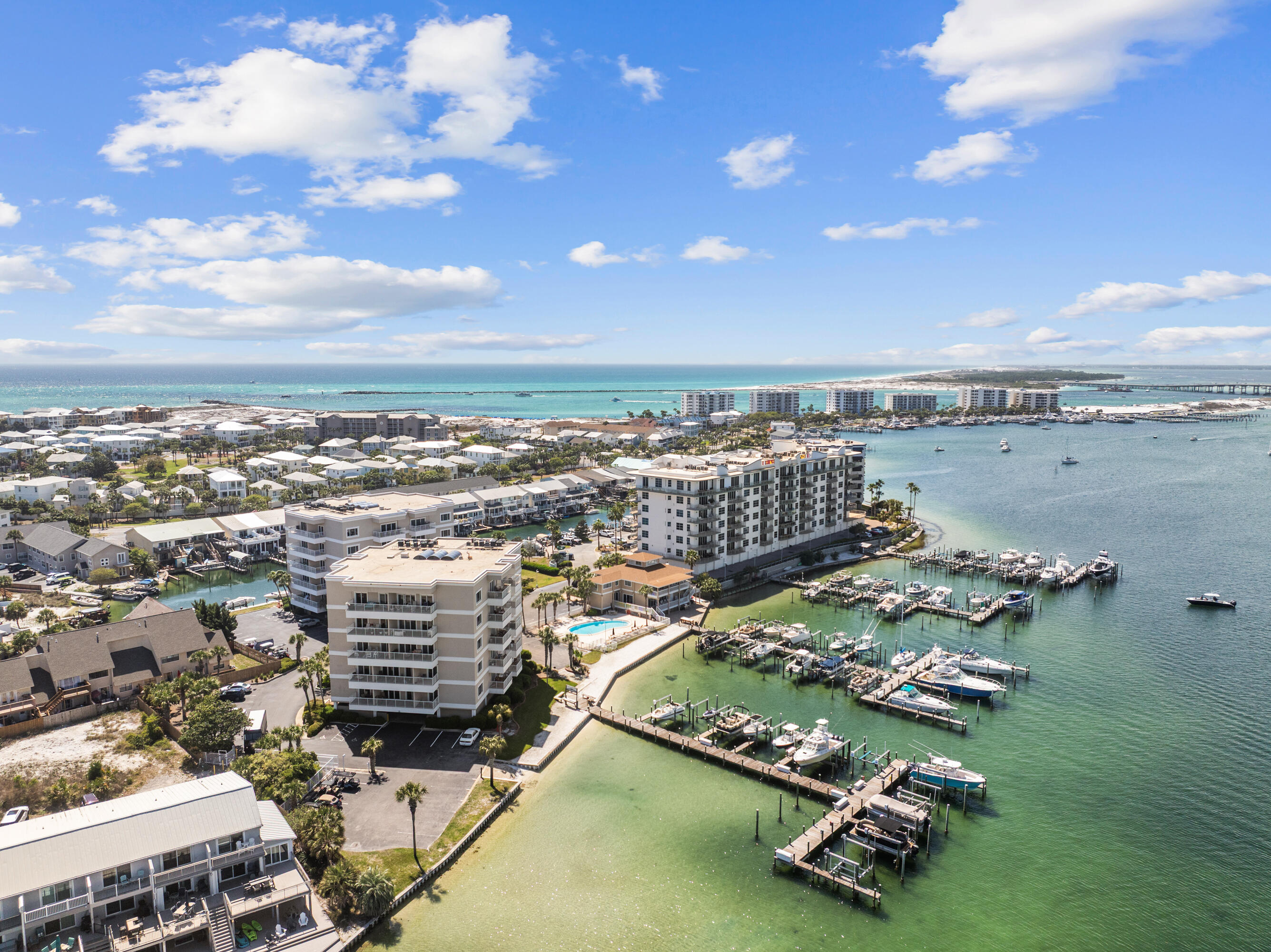 SUN KING TOWERS - Residential