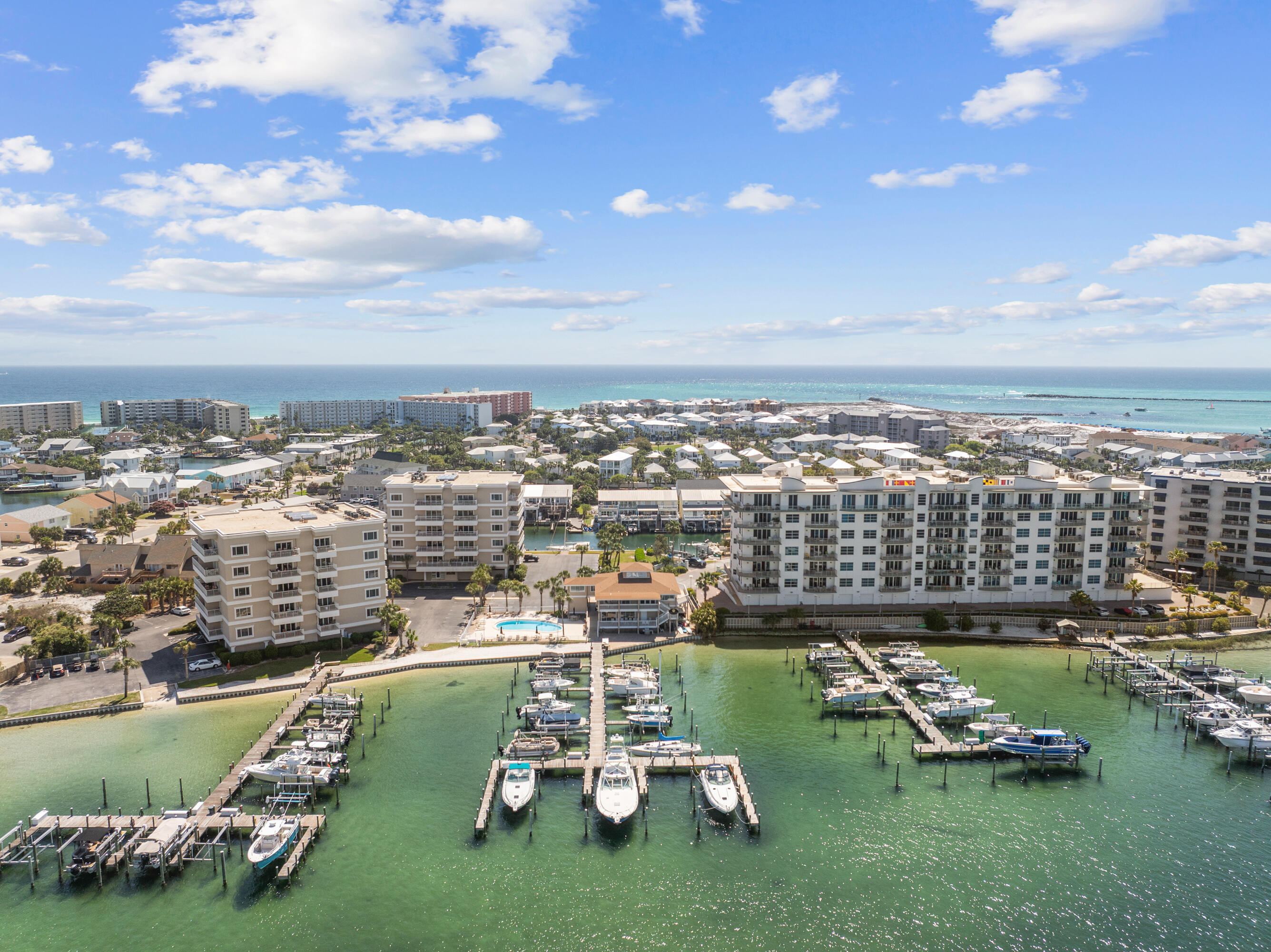 SUN KING TOWERS - Residential