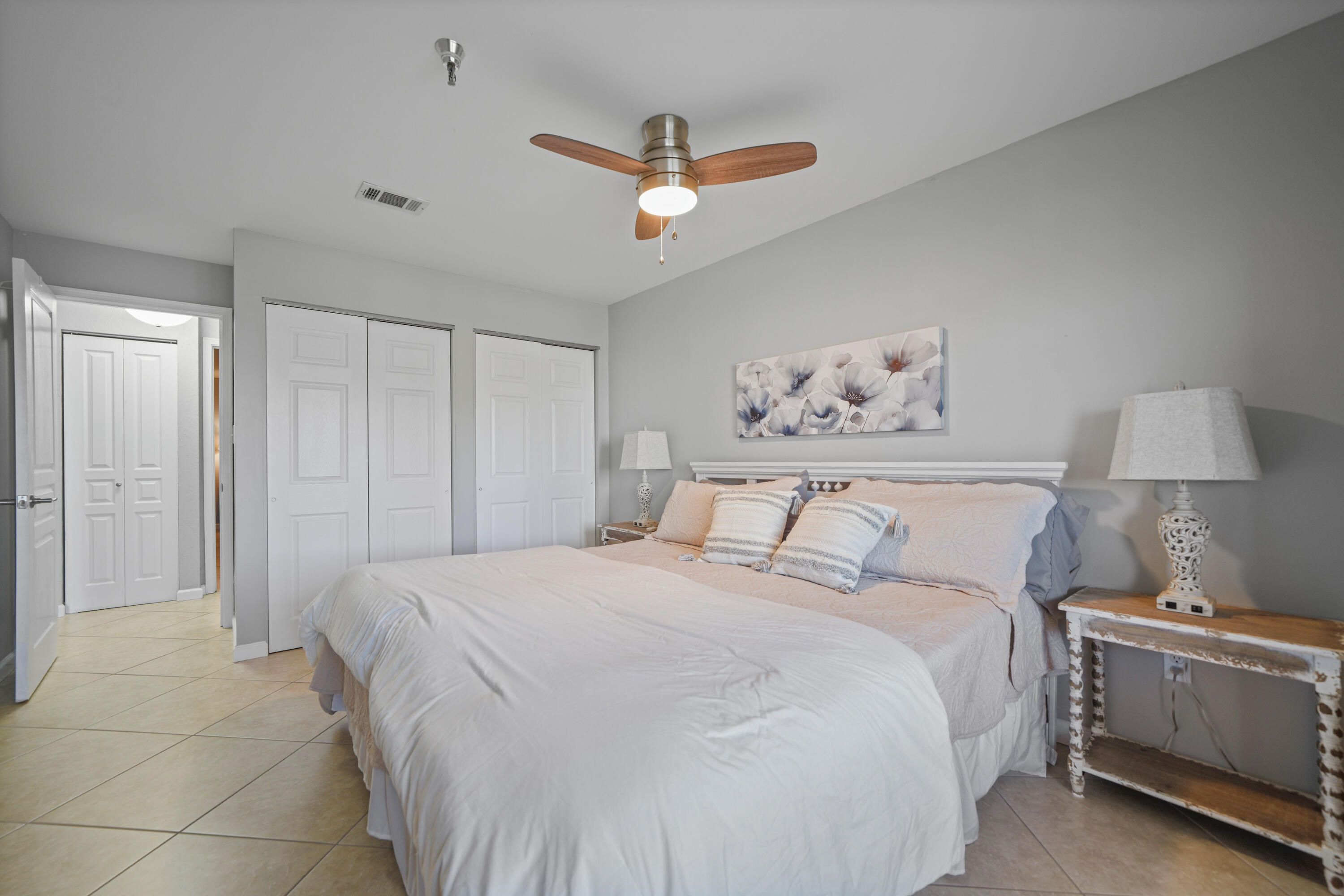 SUN KING TOWERS - Residential