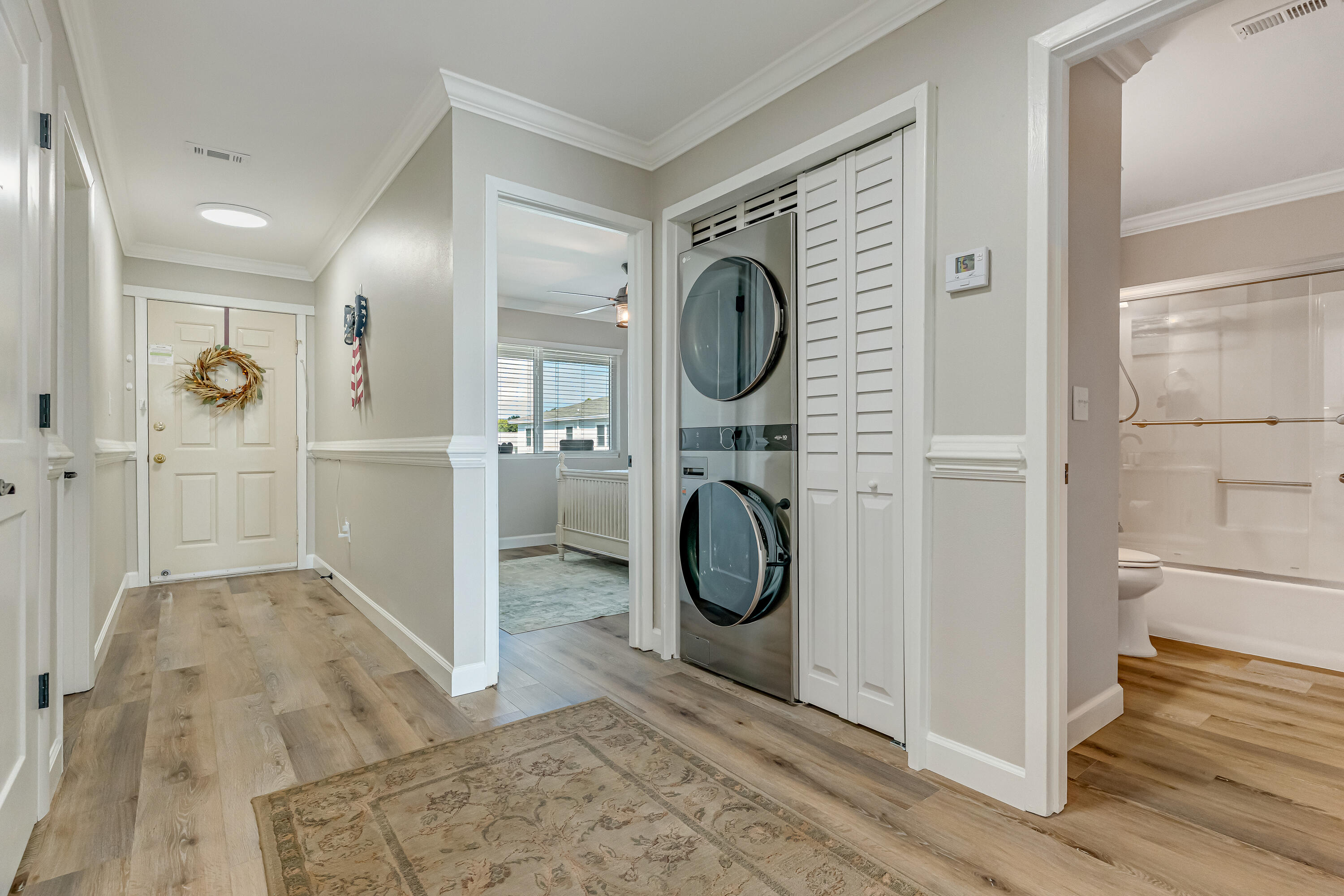 CHANNEL MARKER - Residential