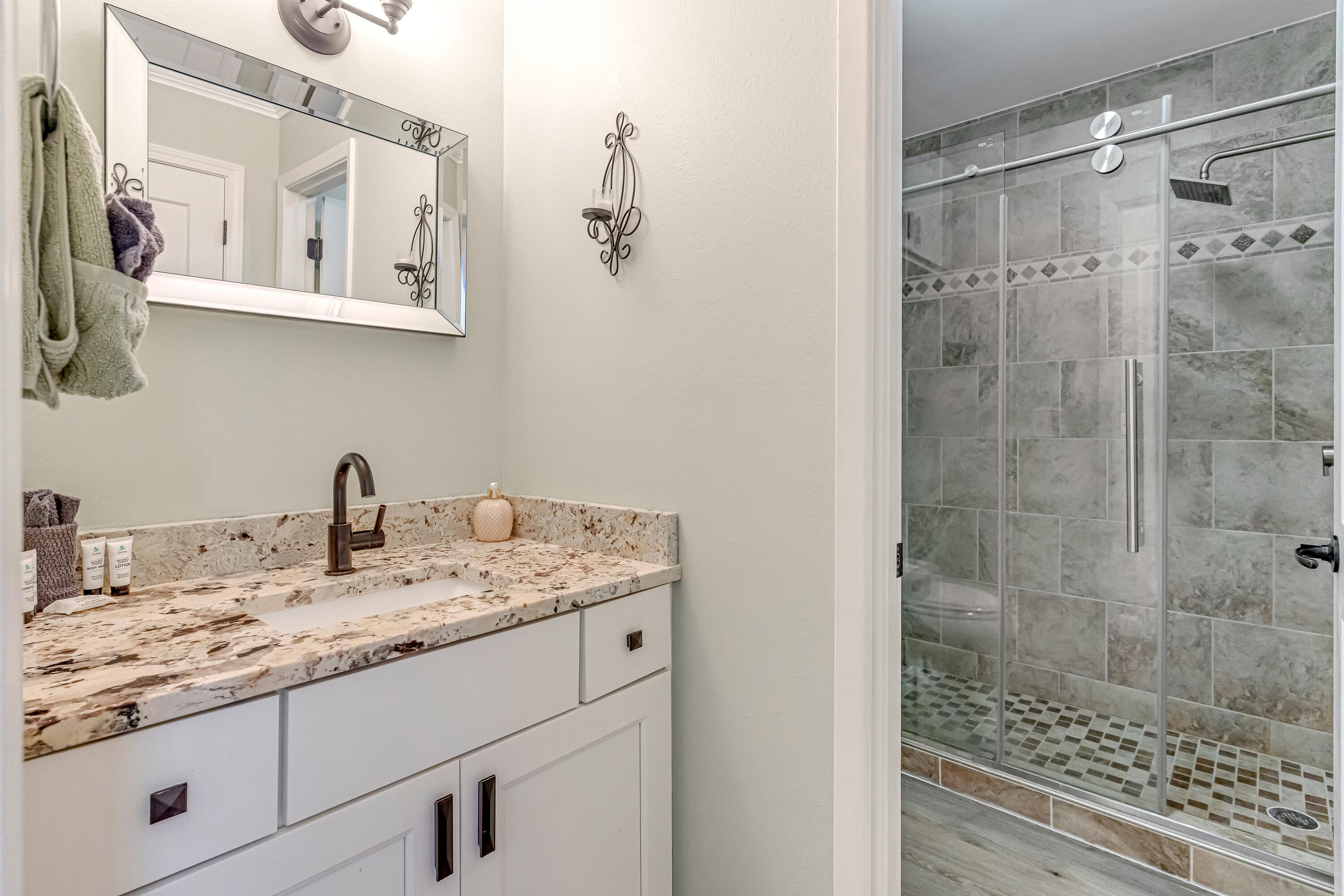 CHANNEL MARKER - Residential