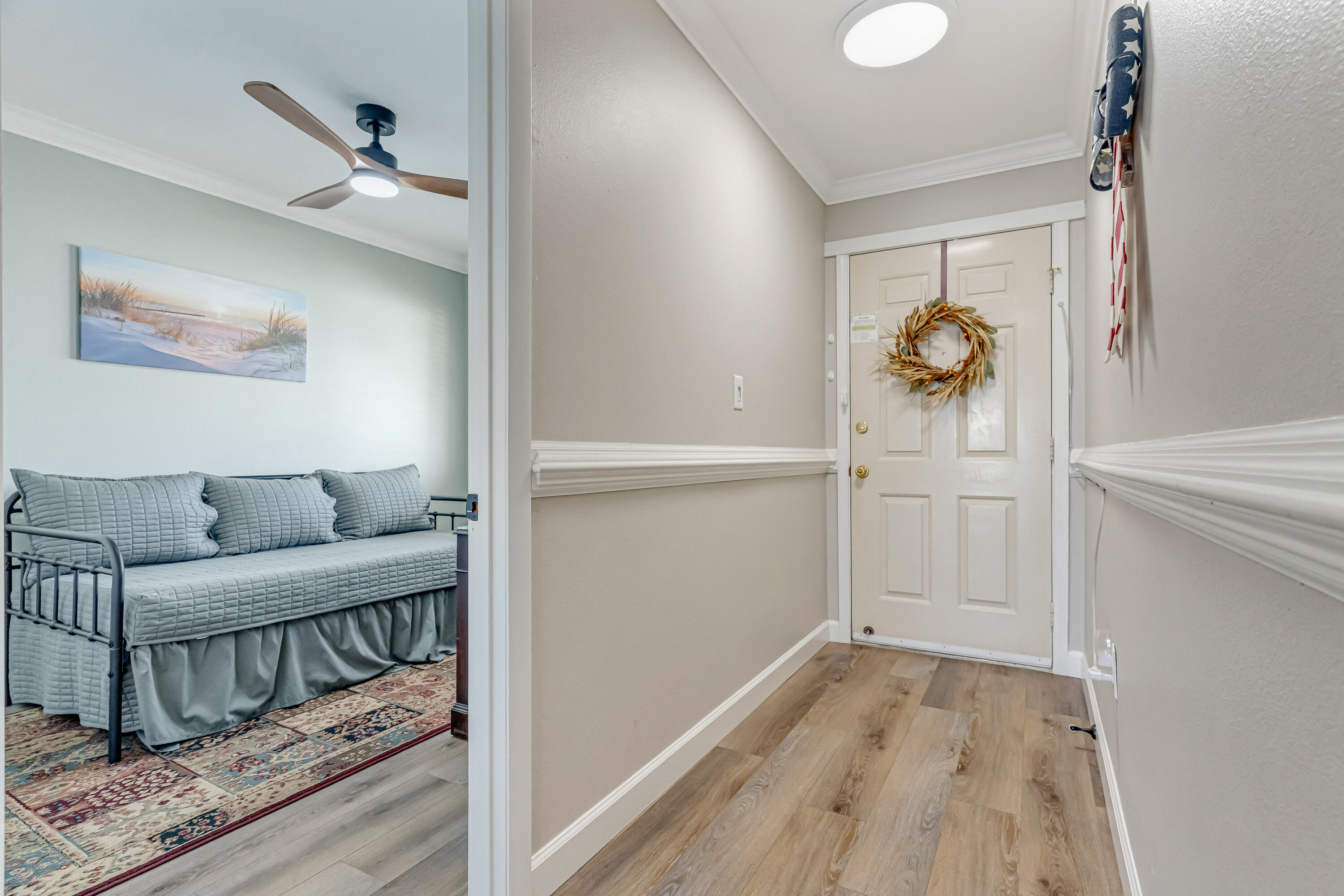 CHANNEL MARKER - Residential