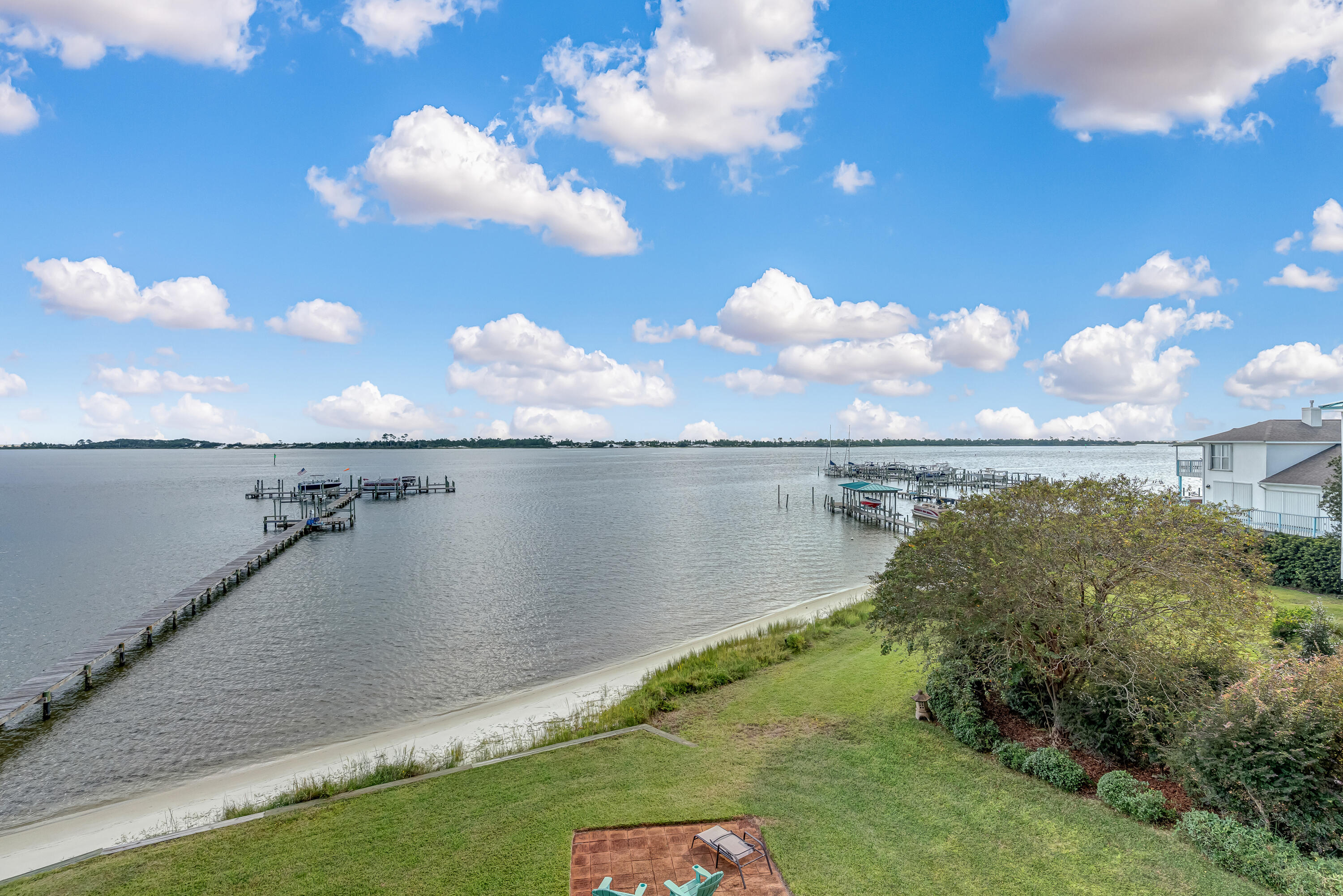 CHANNEL MARKER - Residential