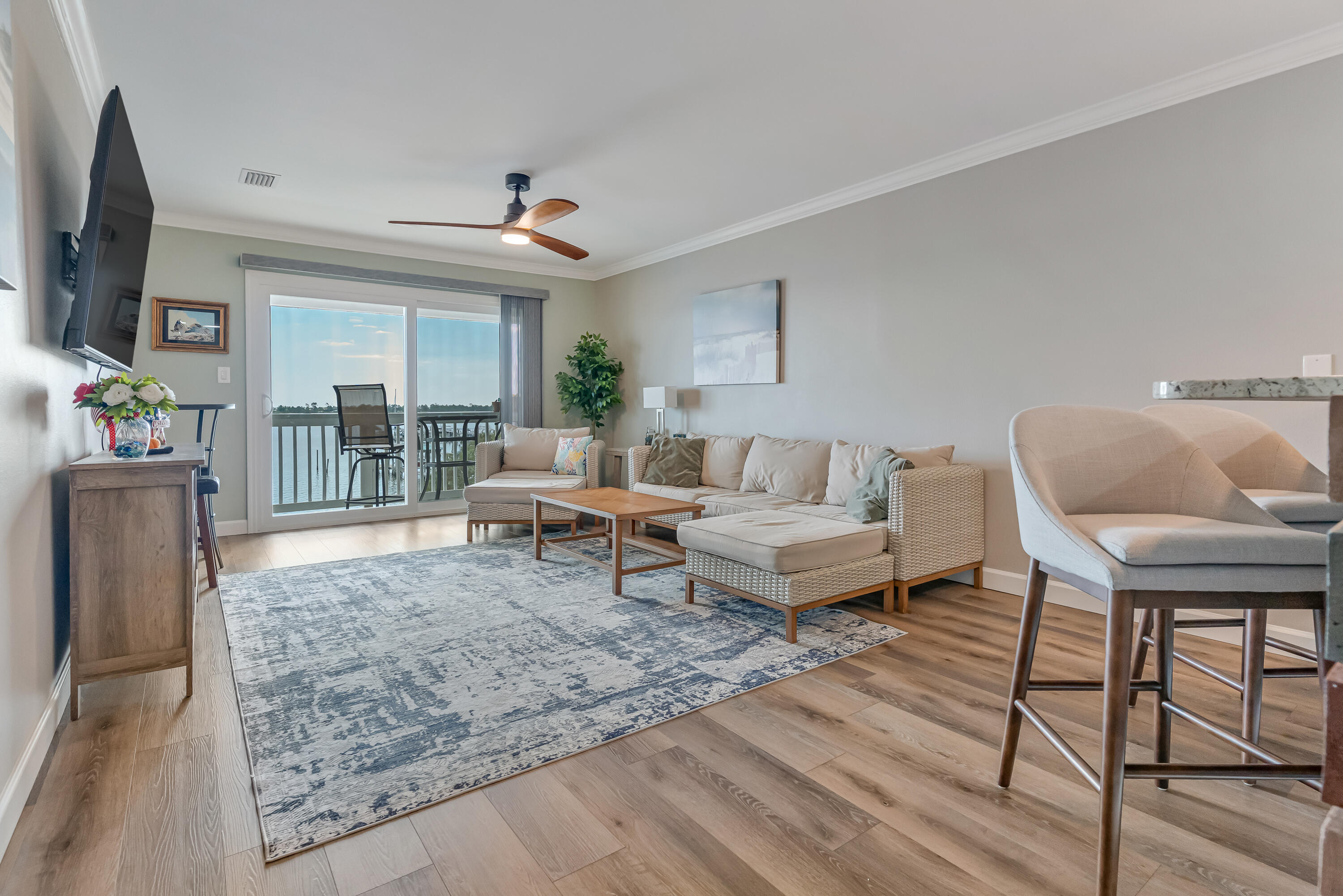 CHANNEL MARKER - Residential