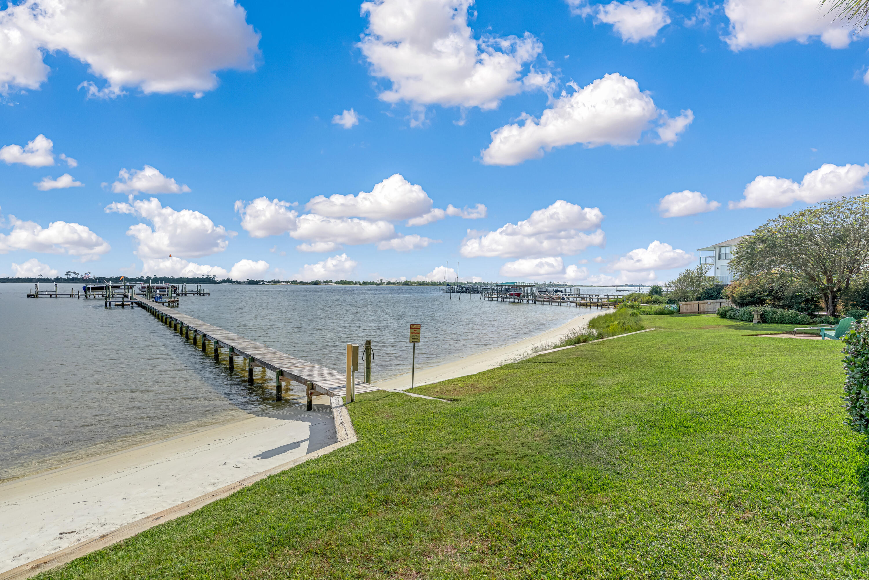 CHANNEL MARKER - Residential