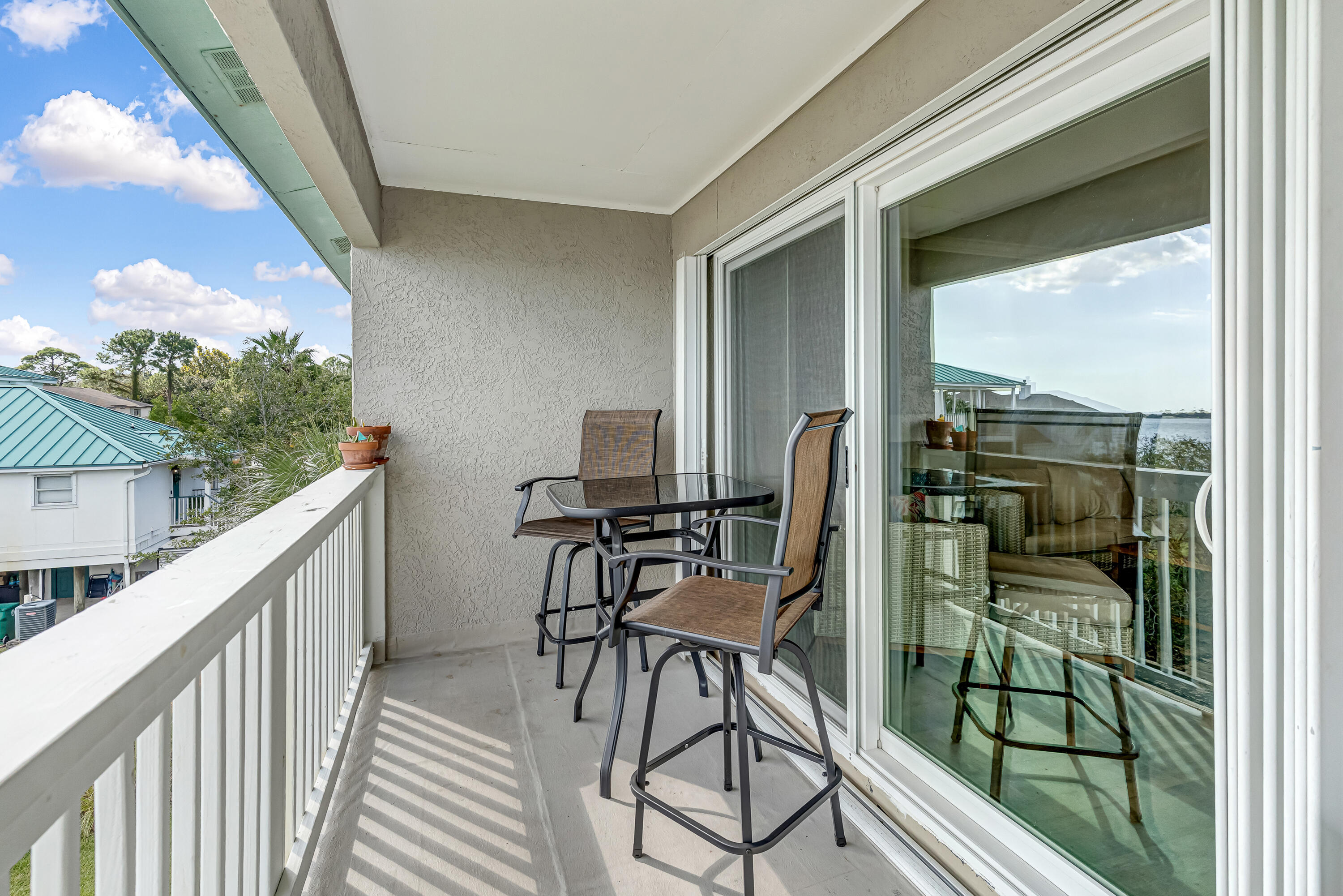 CHANNEL MARKER - Residential