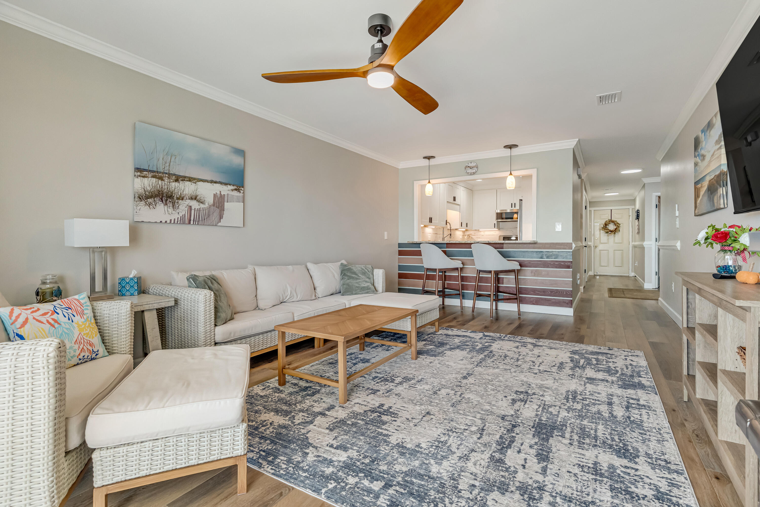 CHANNEL MARKER - Residential