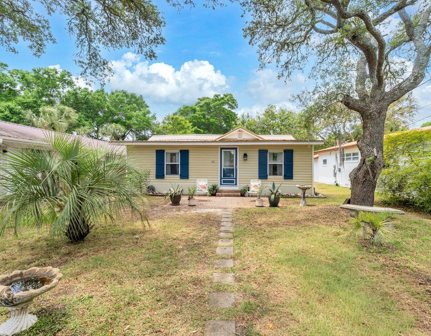 LOCATION-LOCATION-LOCATION- Located in Downtown FWB right off Brooks Street. Golf cart or walk to the grocery store, restaurants, and entertainment in the Downtown FWB Entertainment District.  Home is the perfect Florida cottage with hardwood floors through out with 2 living spaces.  Kitchen is updated with custom kitchen cabinets, granite countertops  and updated appliances. The updated windows and the metal roof are the perfect answer to foul weather.  Large laundry makes for the perfect place to store large kitchen items.  

Home is easily manageable and would make an excellent AirBNB due to it's location.  

Small public boat ramp just 2 blocks away!