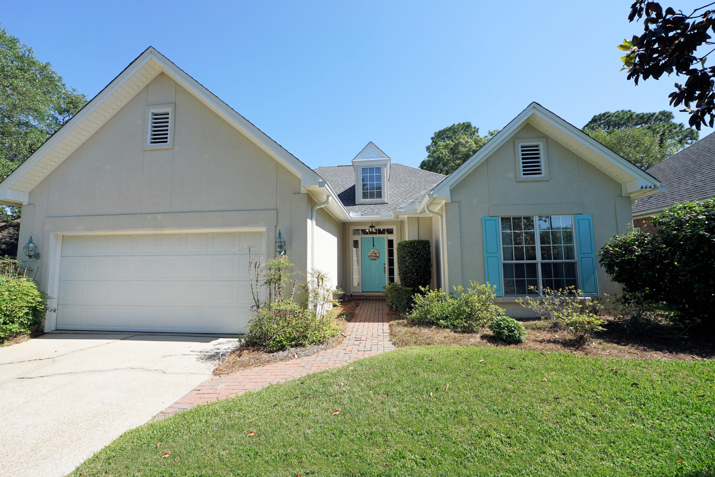 TURNBERRY PLACE - Residential