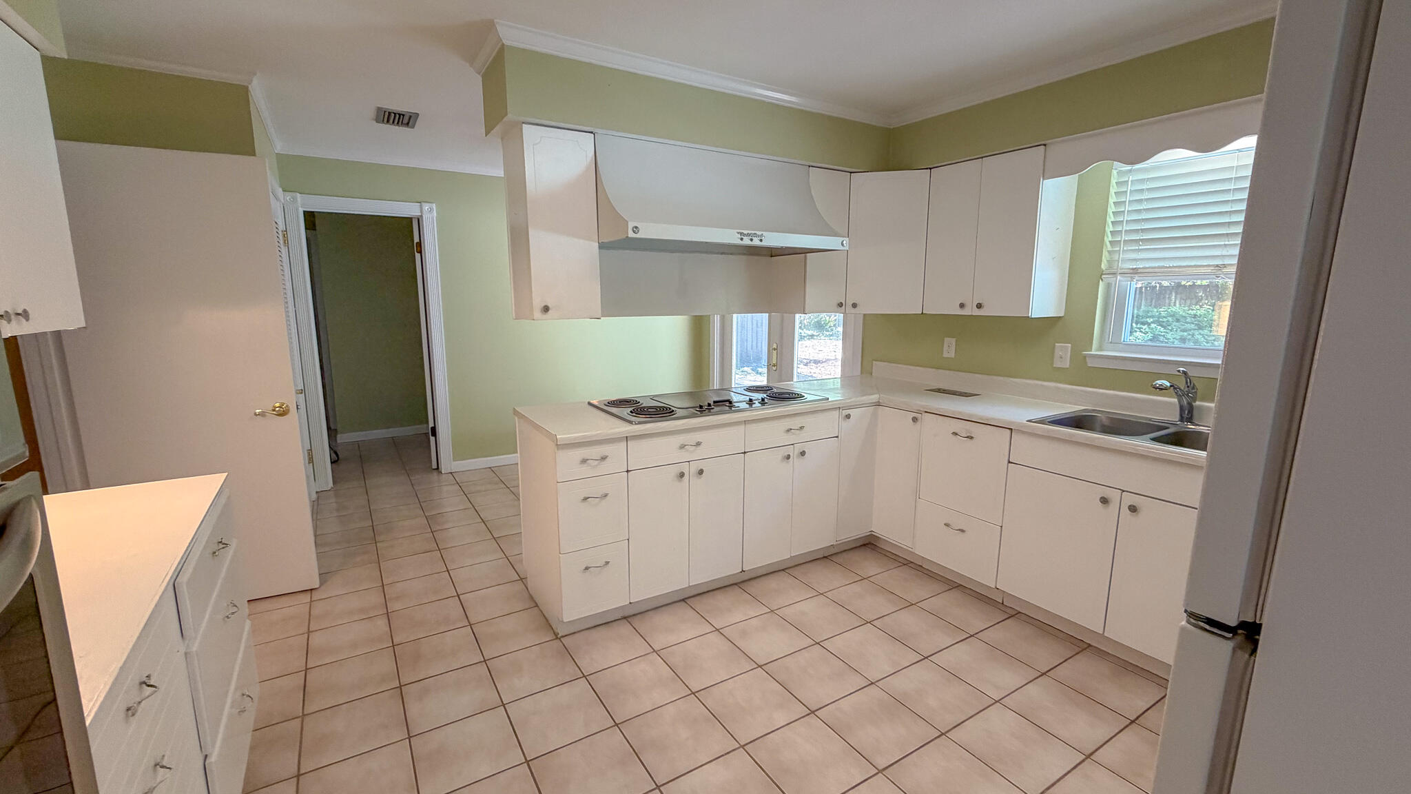 PEMBROKE PLACE - Residential