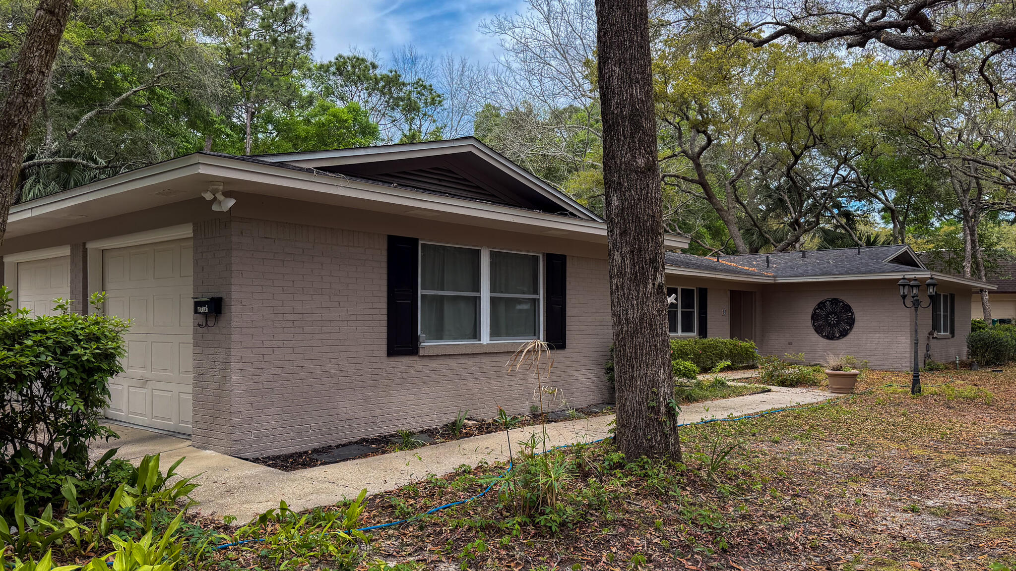PEMBROKE PLACE - Residential
