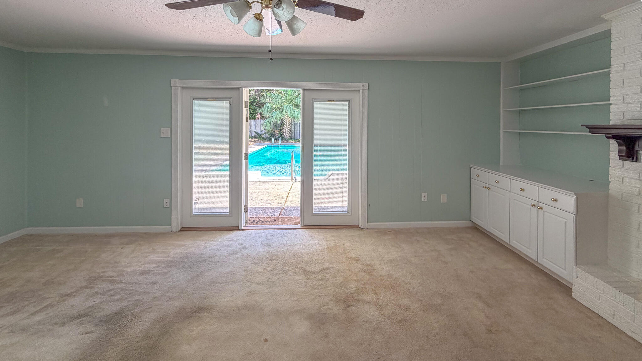 PEMBROKE PLACE - Residential