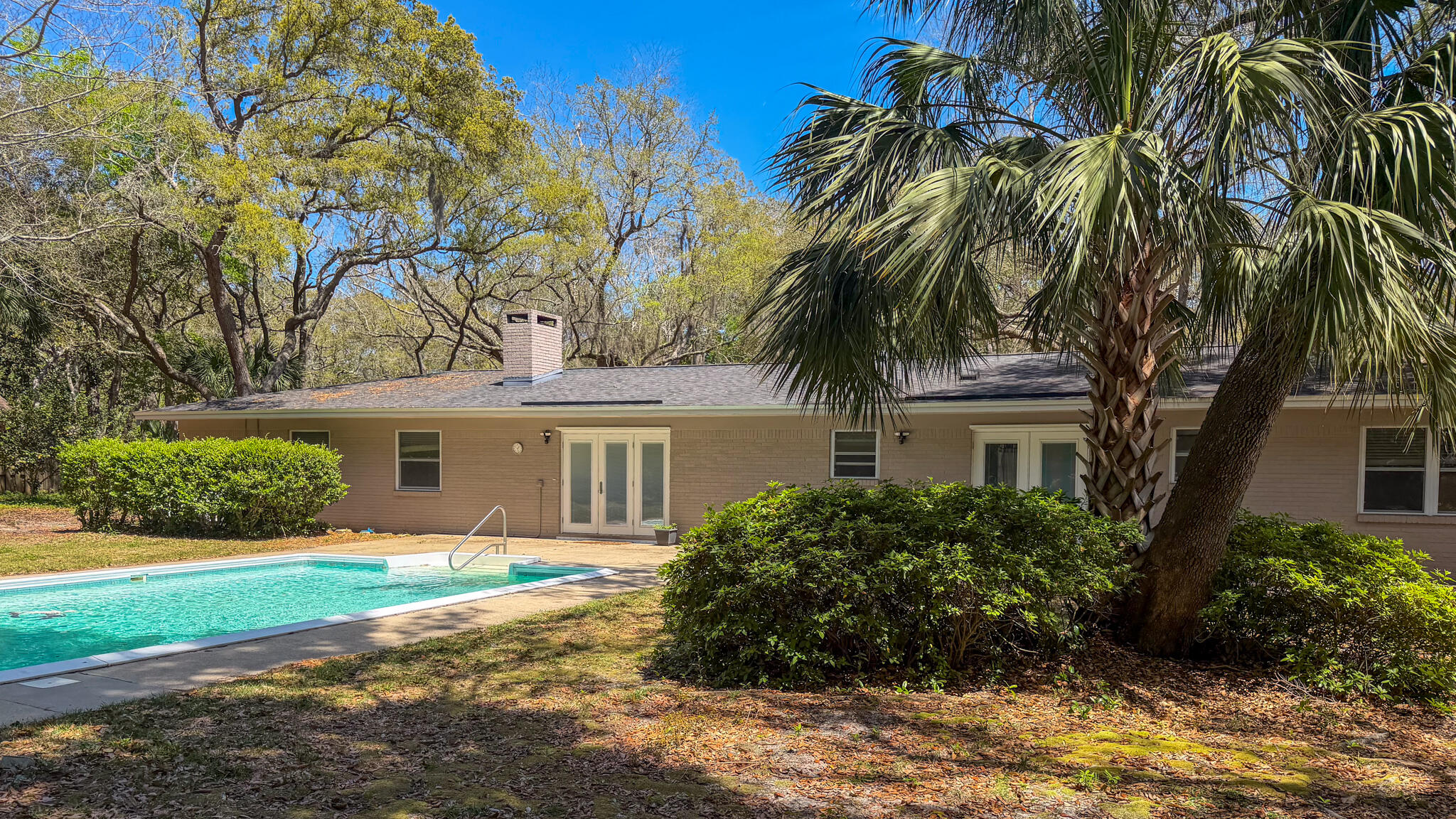 PEMBROKE PLACE - Residential