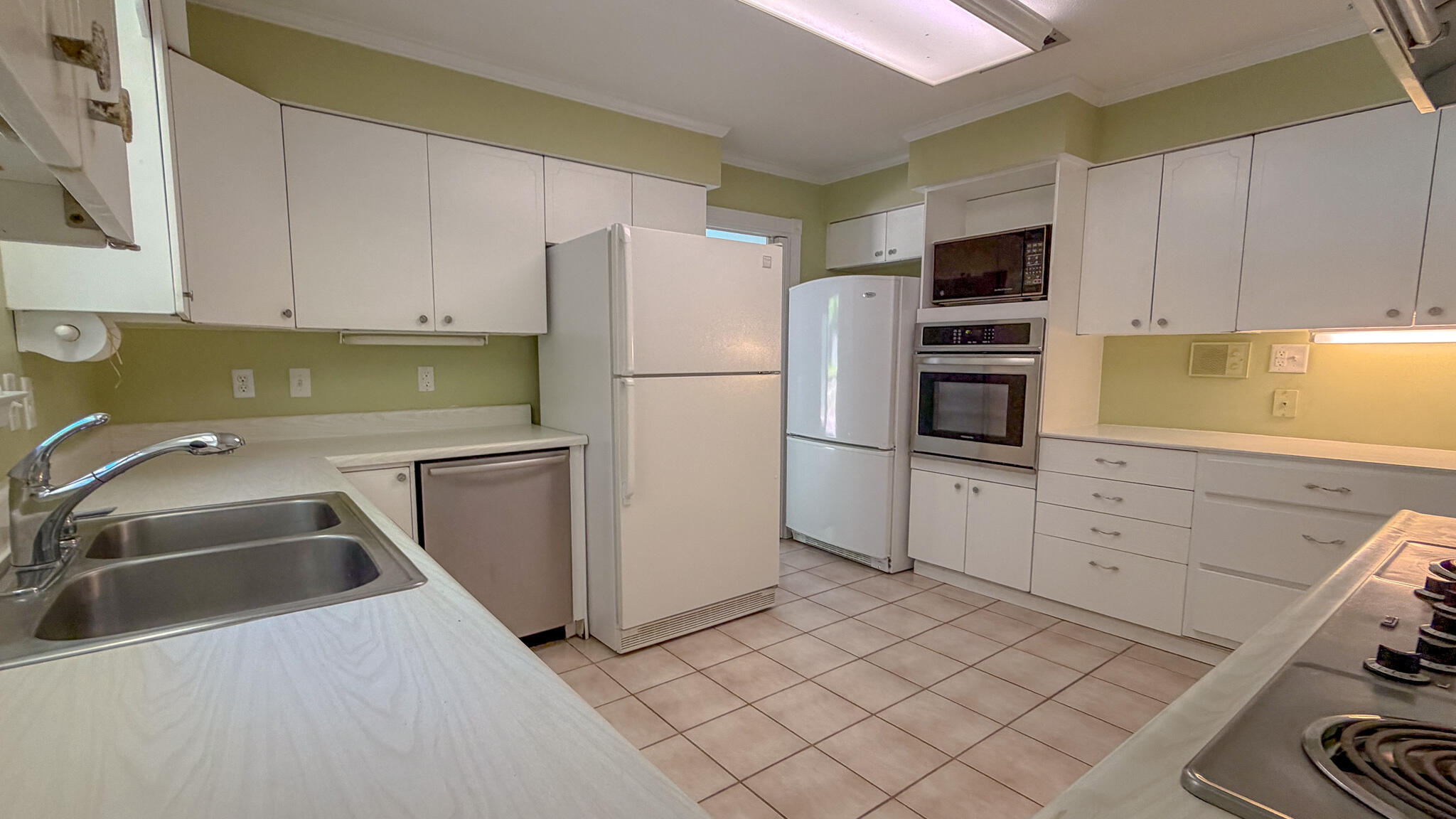 PEMBROKE PLACE - Residential