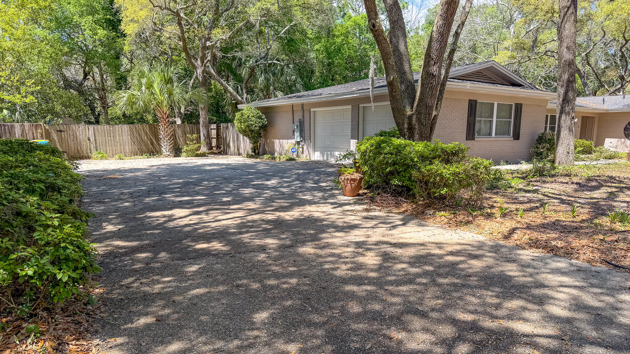 PEMBROKE PLACE - Residential