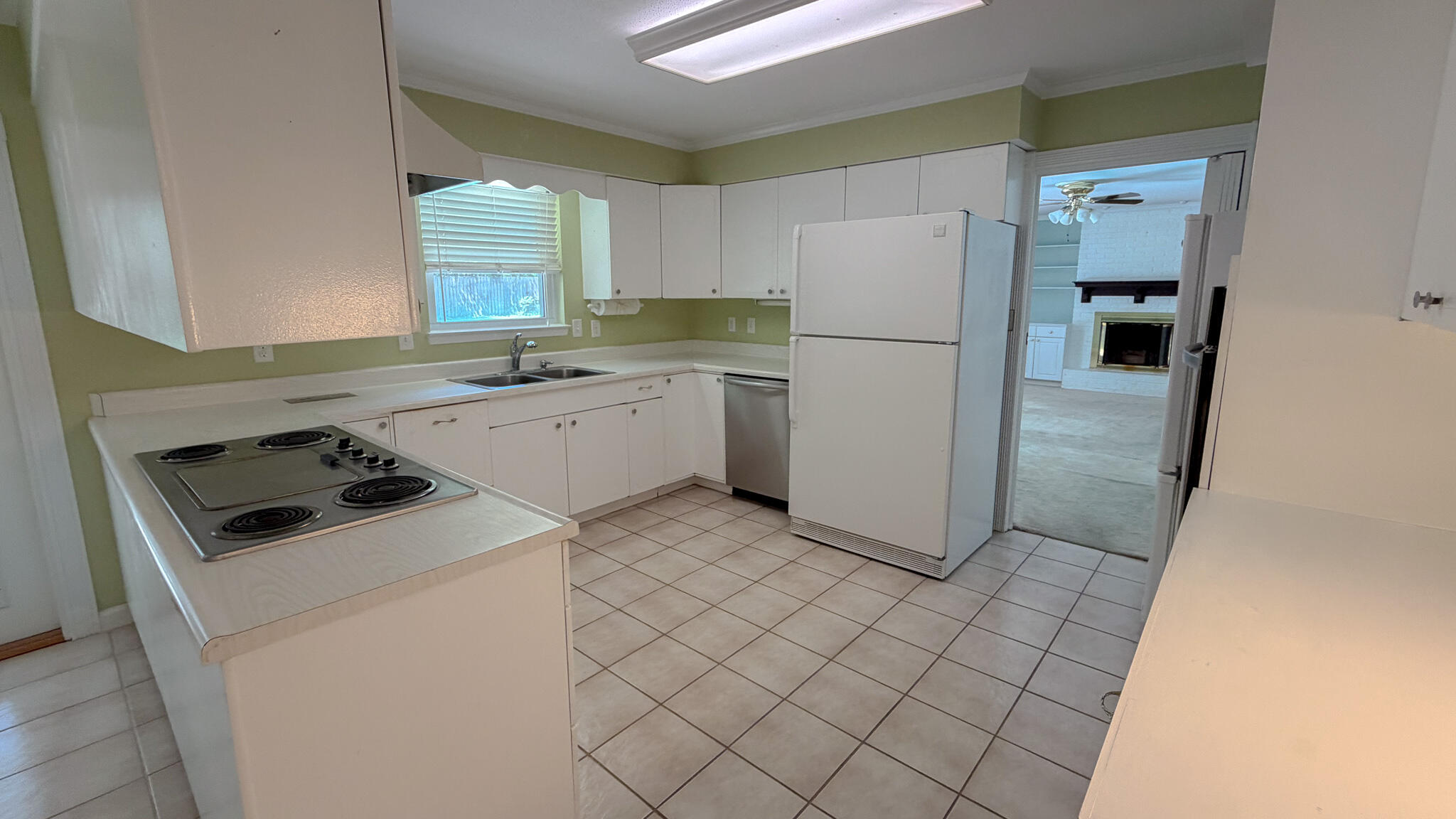 PEMBROKE PLACE - Residential