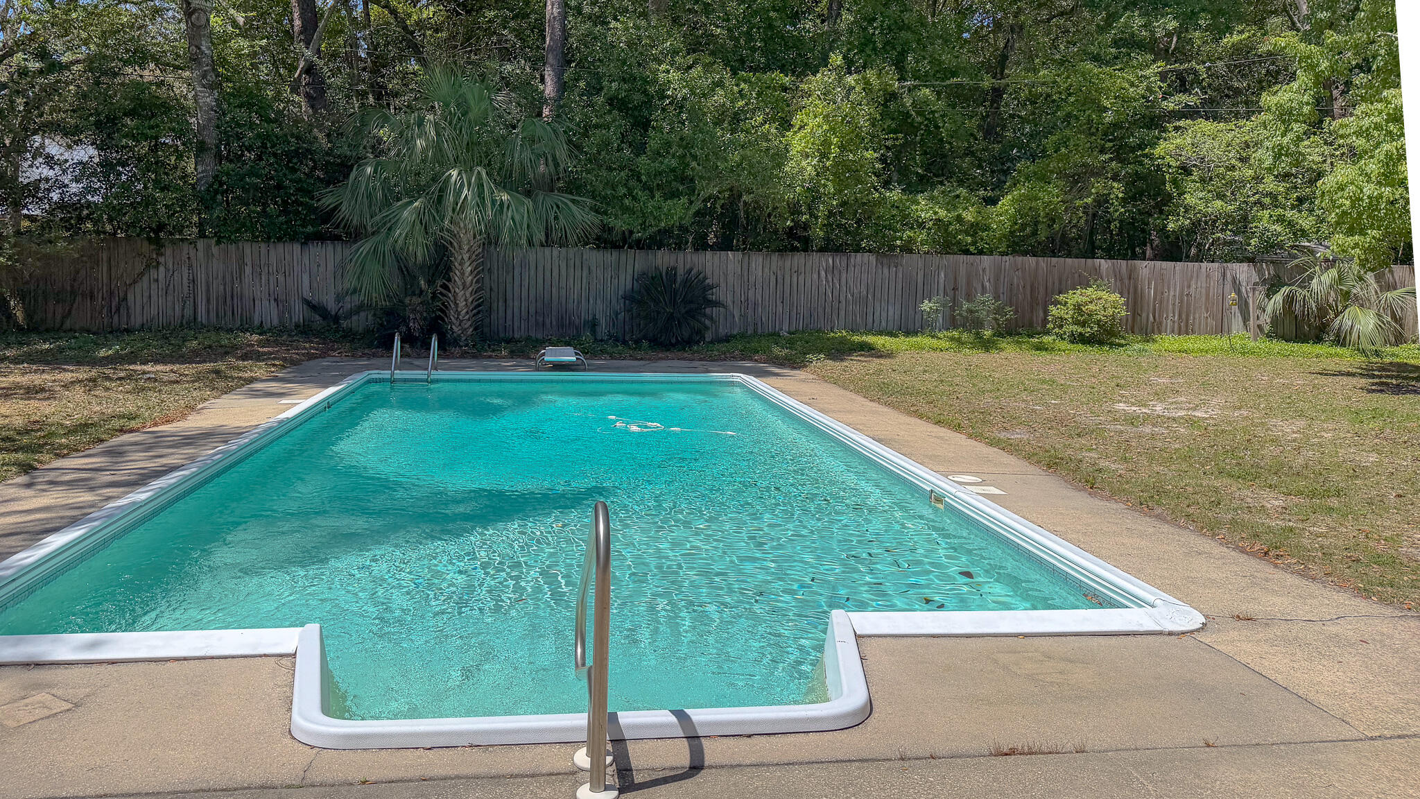 PEMBROKE PLACE - Residential