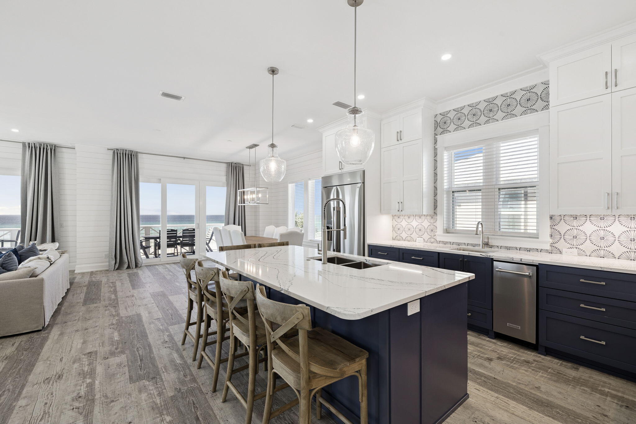 LULLWATER BEACH - Residential