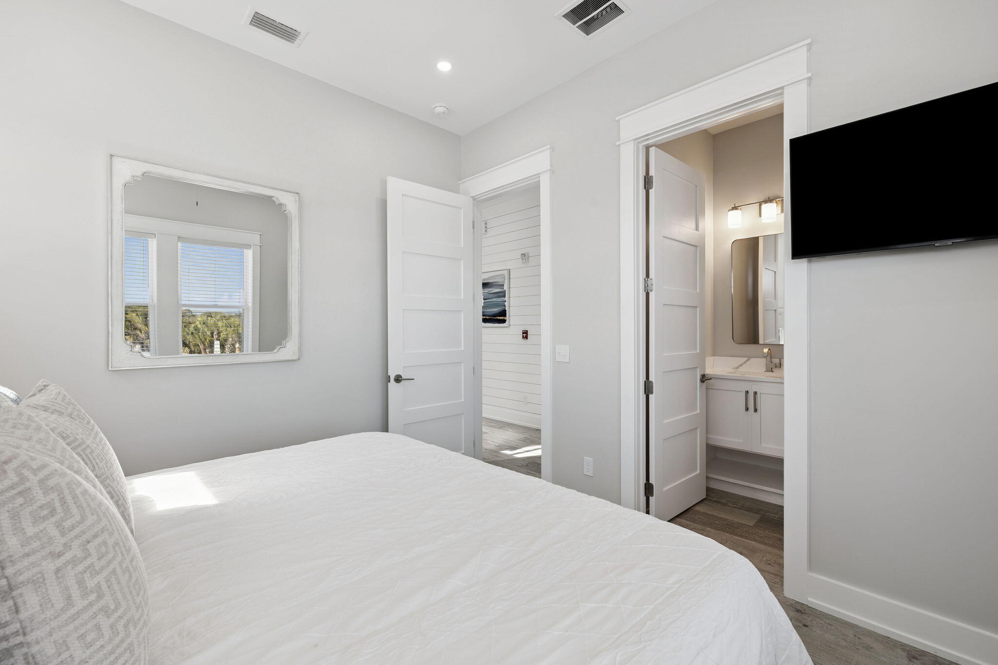 LULLWATER BEACH - Residential