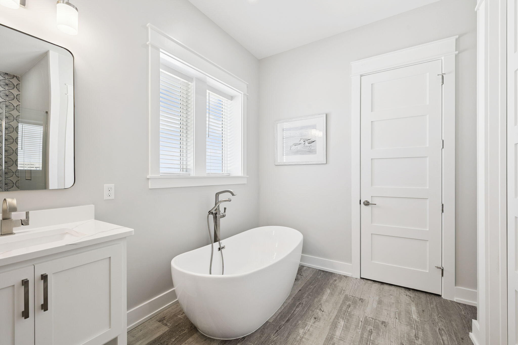 LULLWATER BEACH - Residential