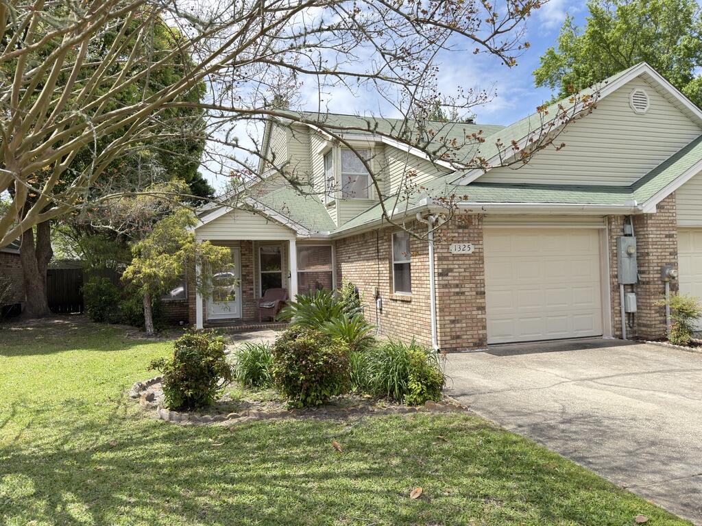 MAGNOLIA SQUARE - Residential